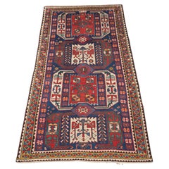 Ancien tapis caucasien Kasim-Usag au design classique et aux couleurs superbes, 1856.