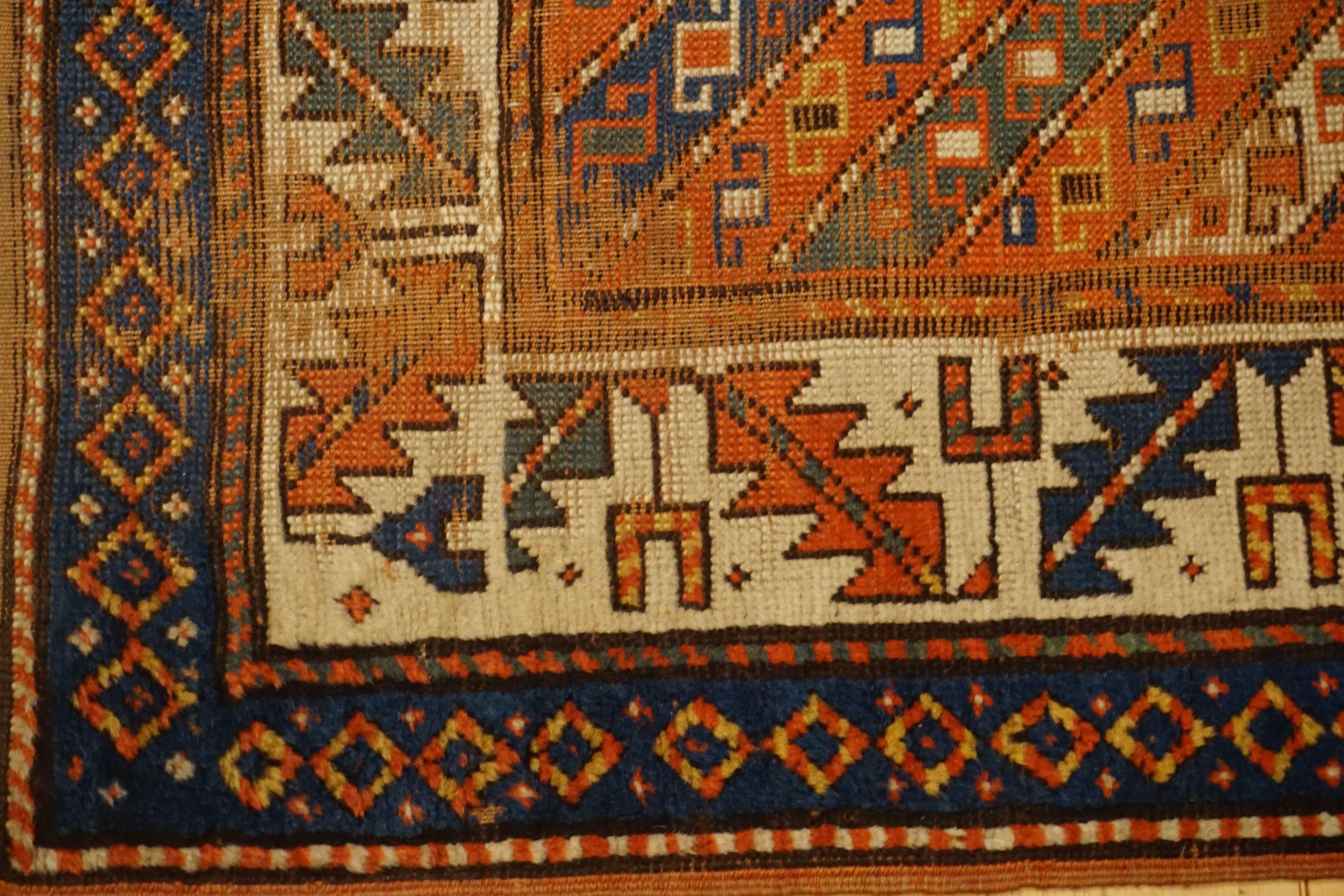 Antique Caucasian Kazak Carpet, circa 1890 In Fair Condition For Sale In Wuppertal, Wuppertal