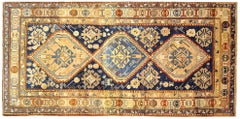 Tappeto orientale caucasico antico Kazak in formato galleria con medaglioni multipli