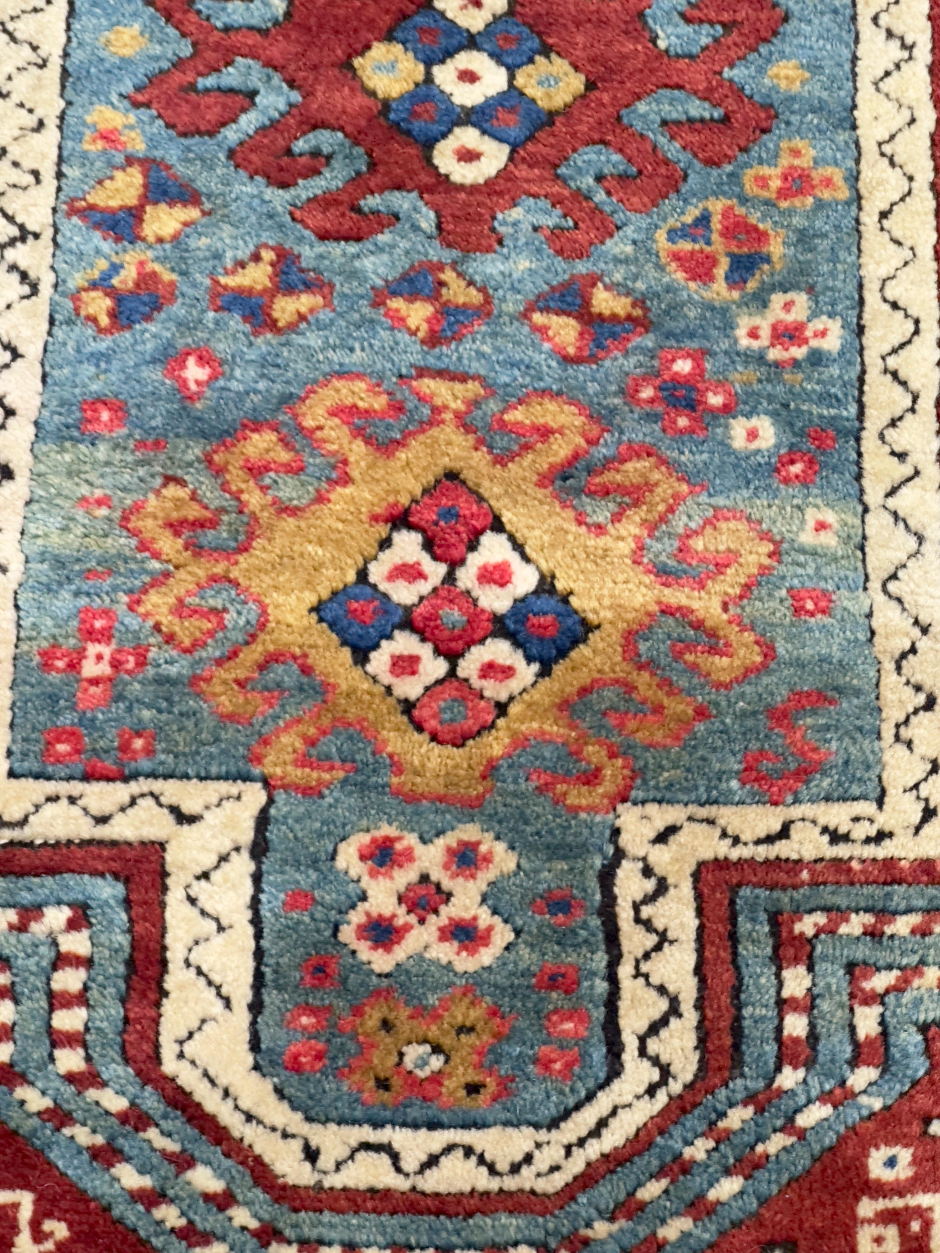 Antiker kaukasischer Kazak Teppich 2'11