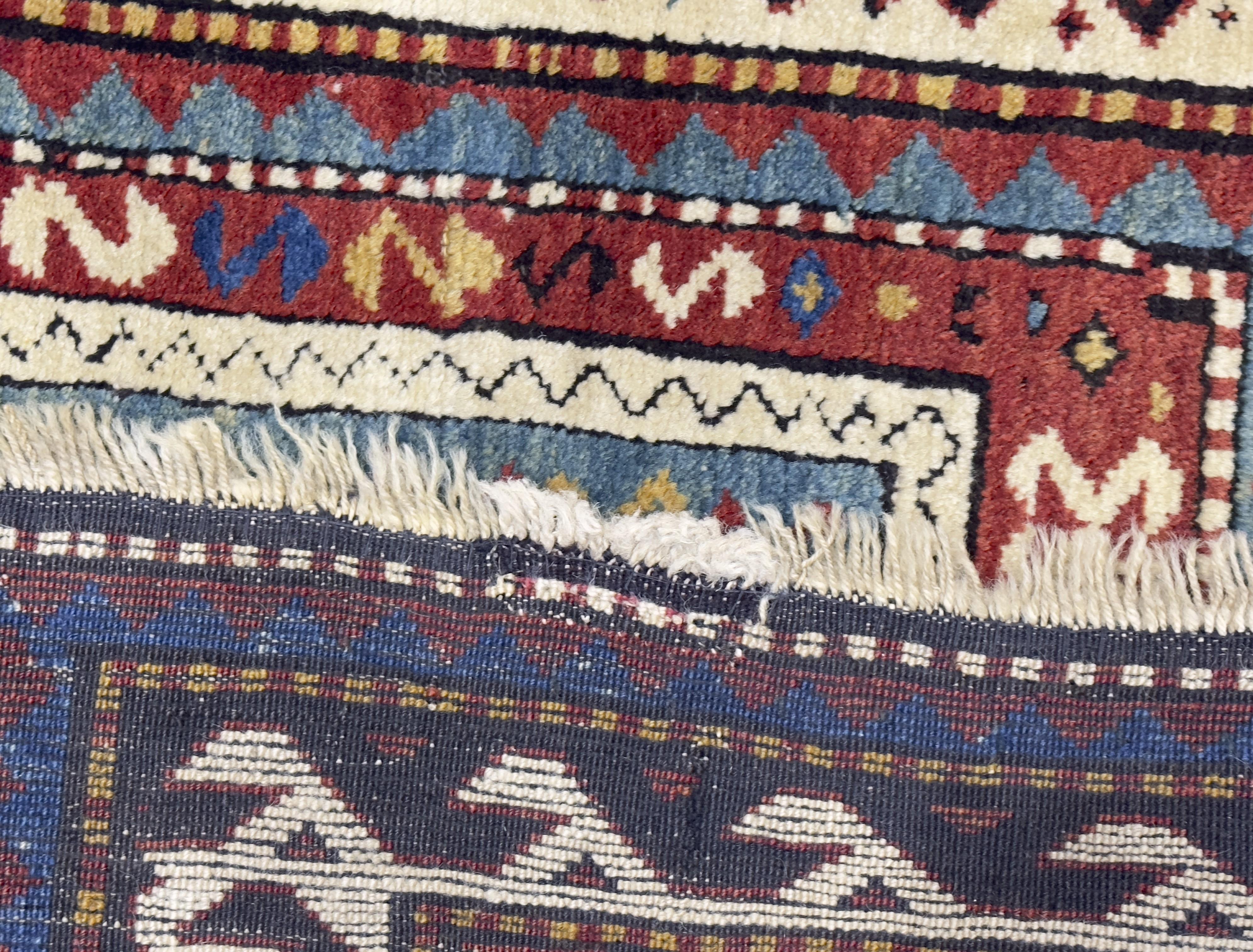Antiker kaukasischer Kazak Teppich 2'11