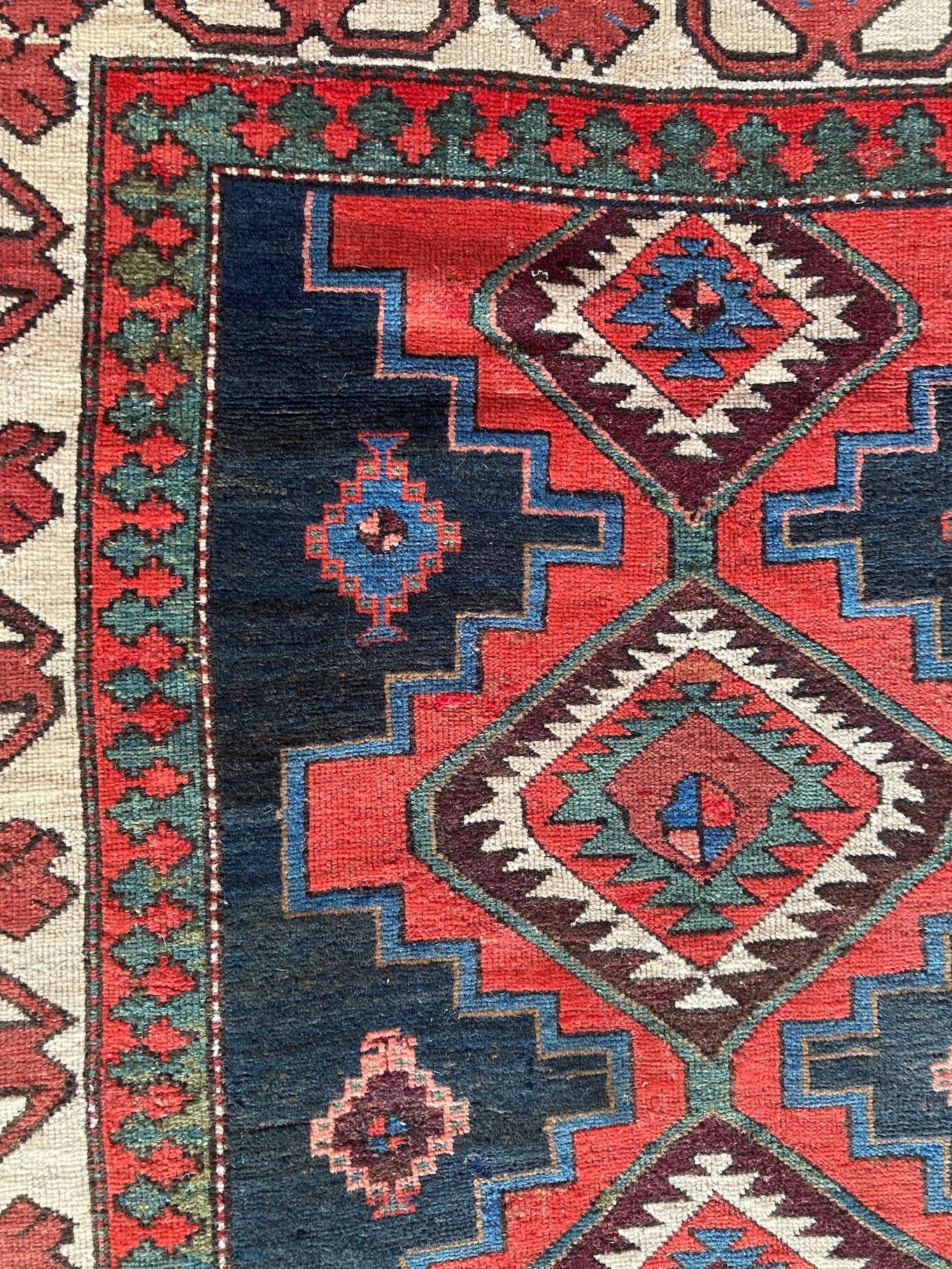 Tapis du Kazak caucasien ancien de 2,34 m x 1,18 m en vente 6