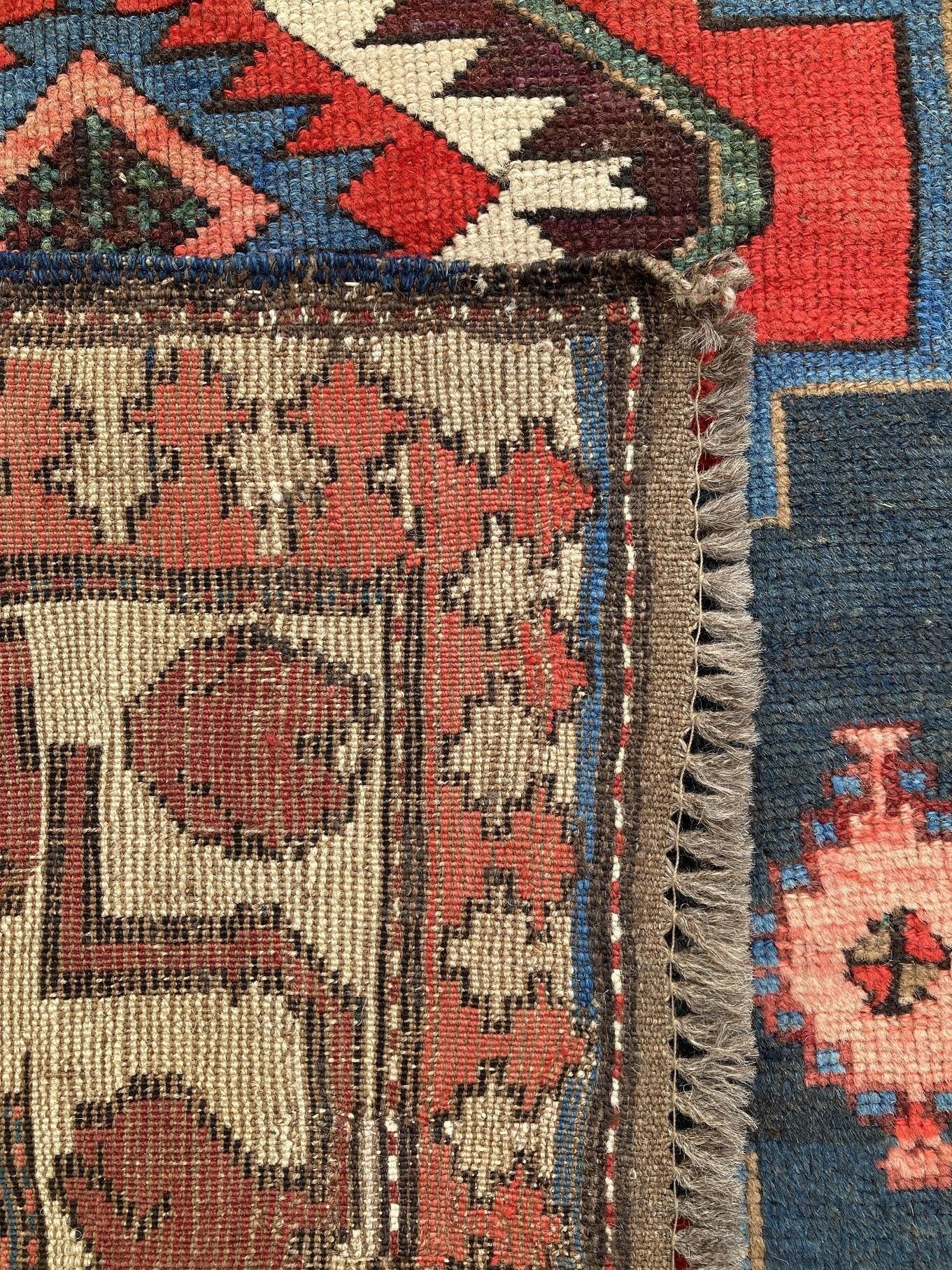 Tapis du Kazak caucasien ancien de 2,34 m x 1,18 m en vente 11