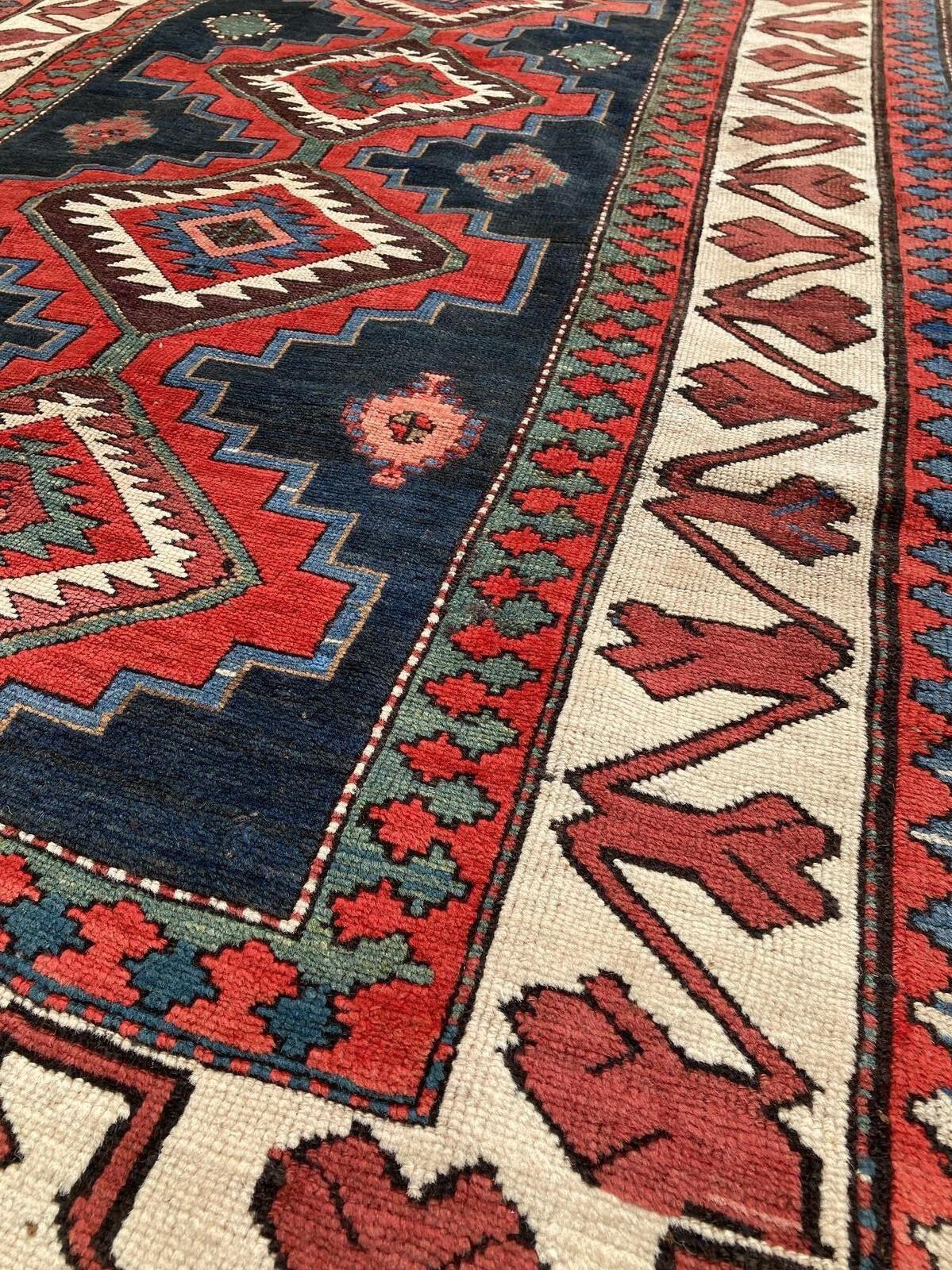 Antiker kaukasischer Kazak-Teppich 2,34 m x 1,18 m im Angebot 3