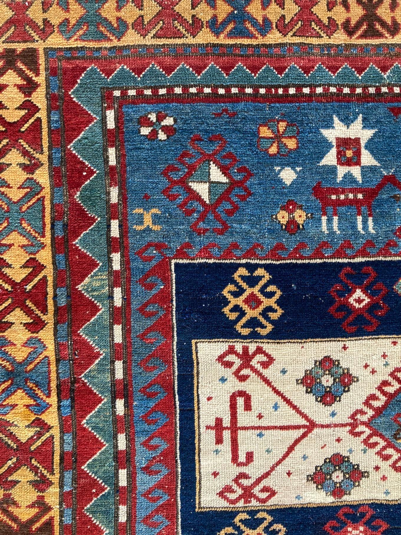 Ancien tapis caucasien Kazak 2.43m x 1.62m en vente 5