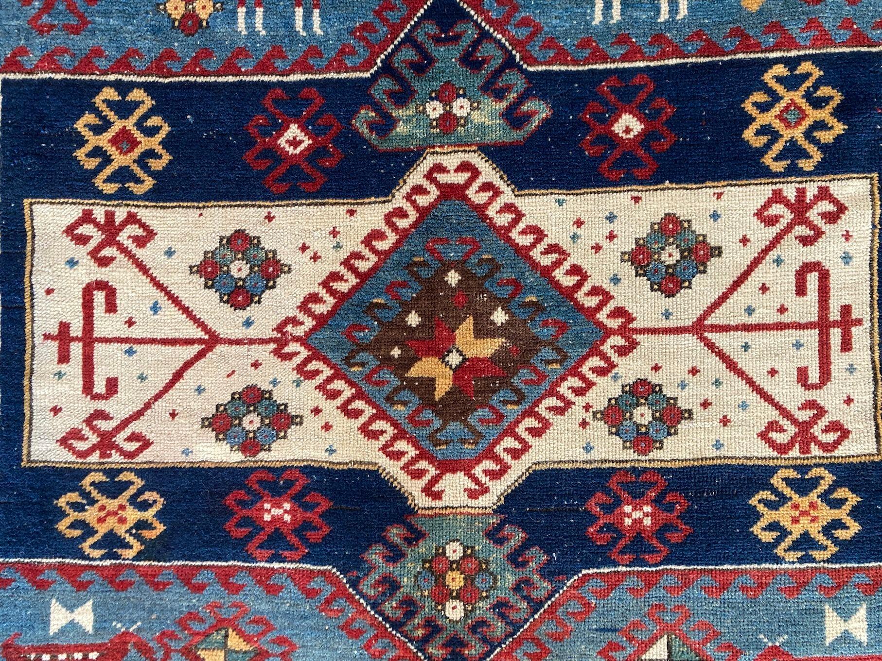 Ancien tapis caucasien Kazak 2.43m x 1.62m en vente 10