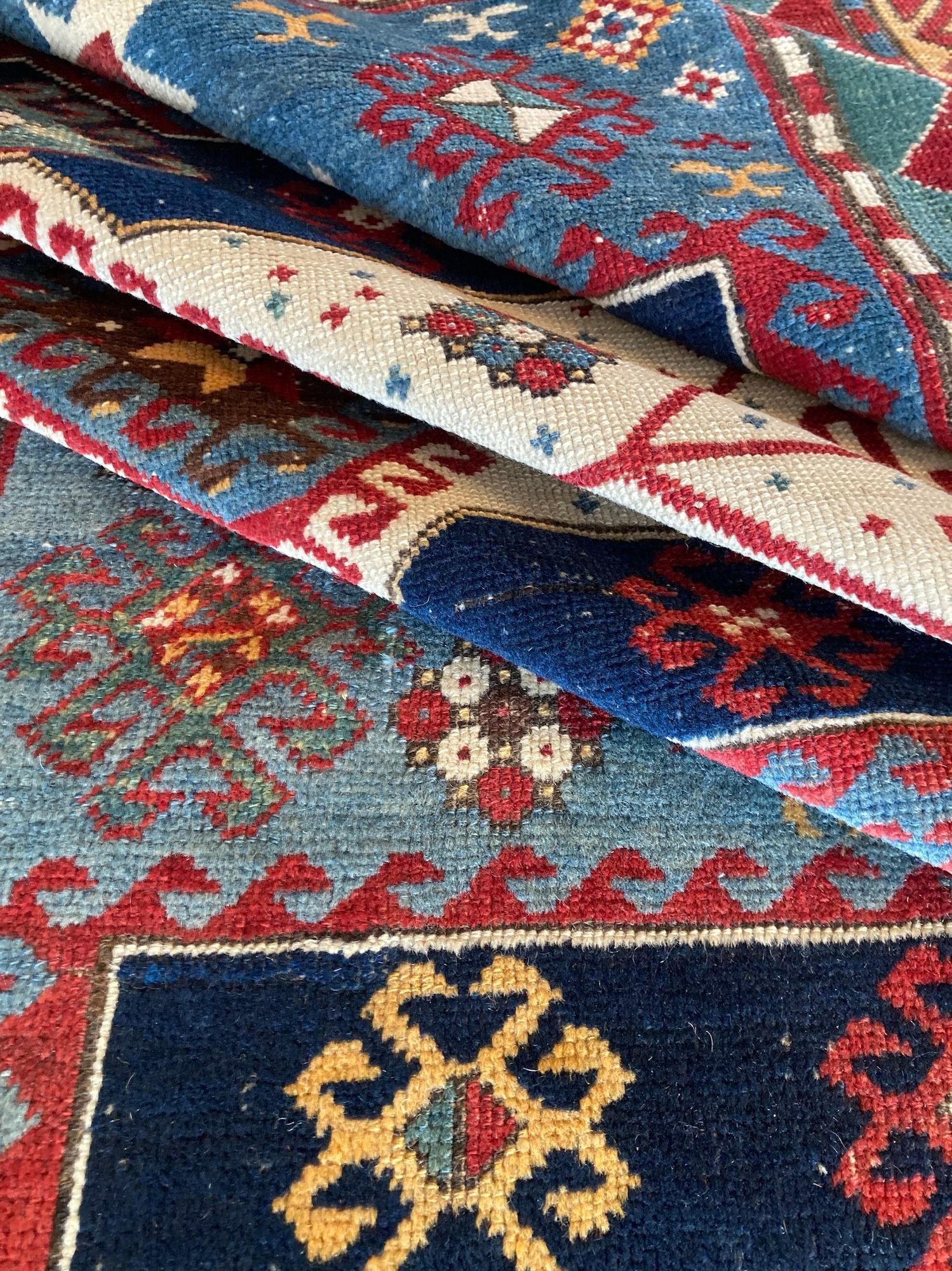 Ancien tapis caucasien Kazak 2.43m x 1.62m en vente 11