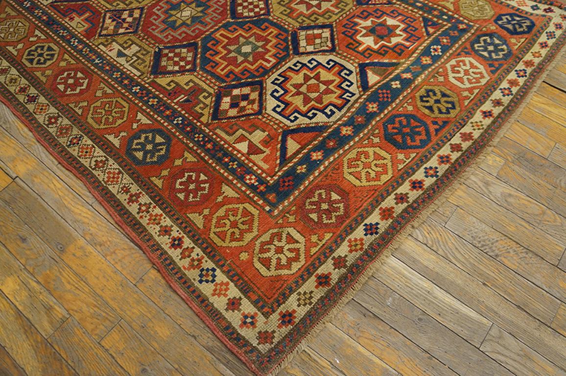 Alfombra kazaka del siglo XIX ( 4' x 8'2