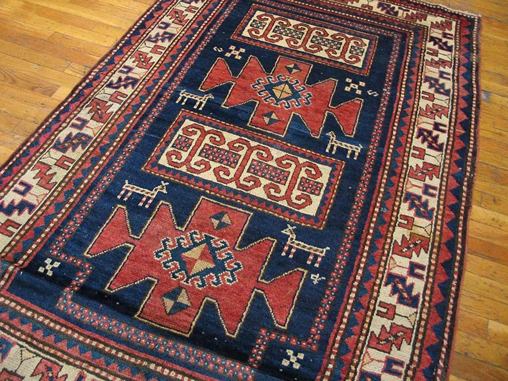 Hand-Knotted Early 20th Century Caucasian Kazak Carpet ( 4'4