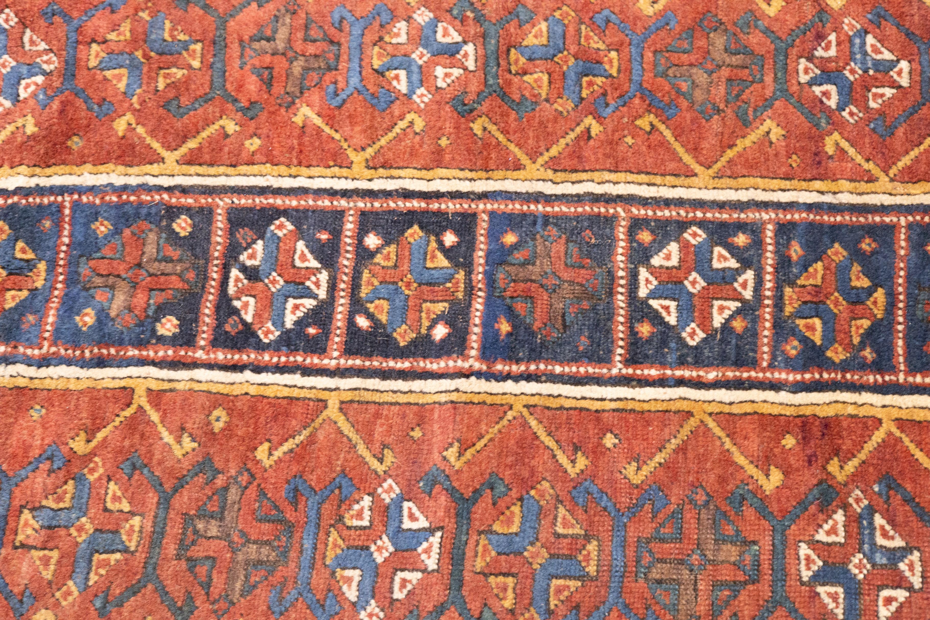 Antiker kaukasischer Kazak-Teppich 4'4'' x 8'0