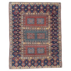 Antiker kaukasischer Kazak-Teppich 4'5 x 5'8