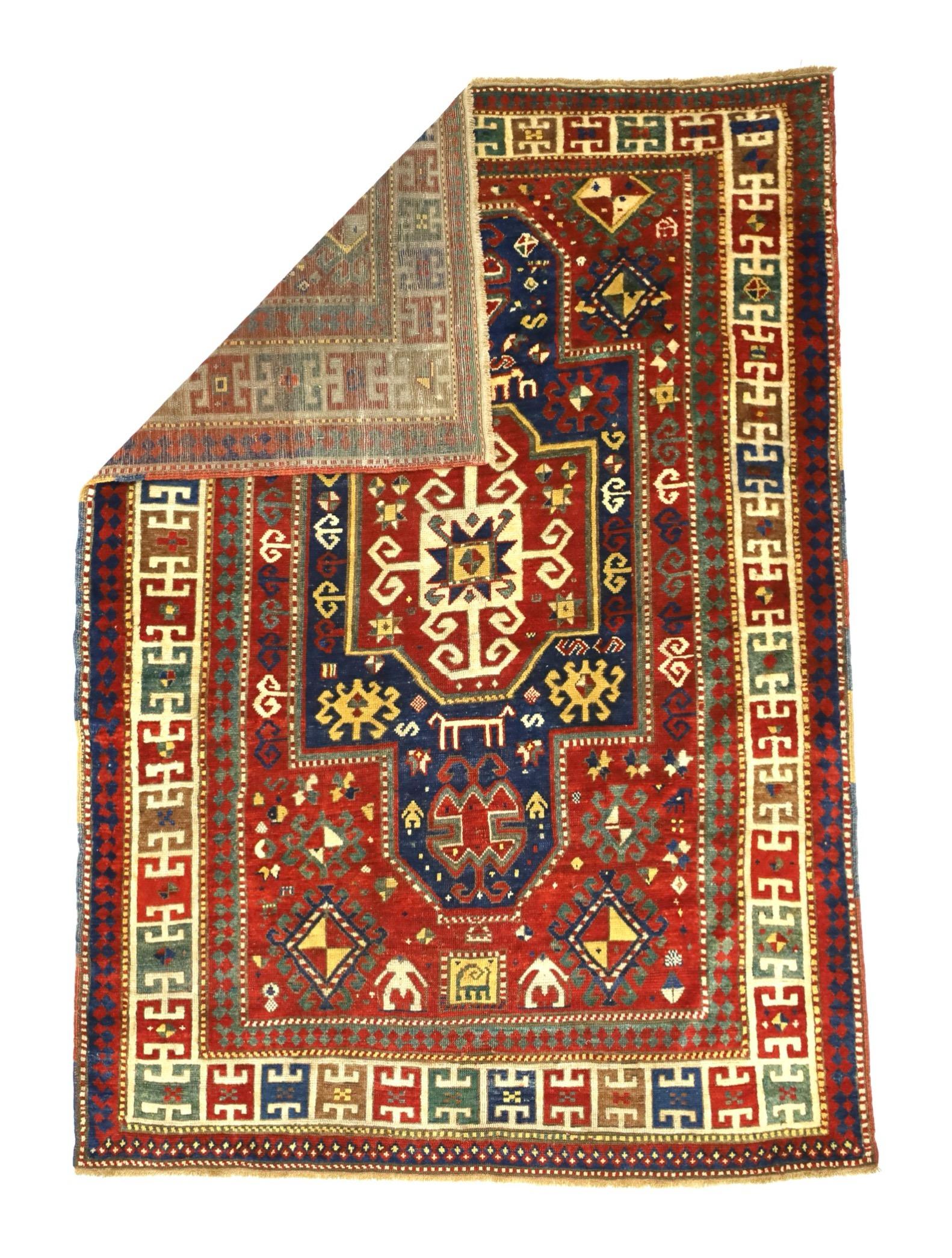 Antiker kaukasischer Kazak-Teppich 5'1
