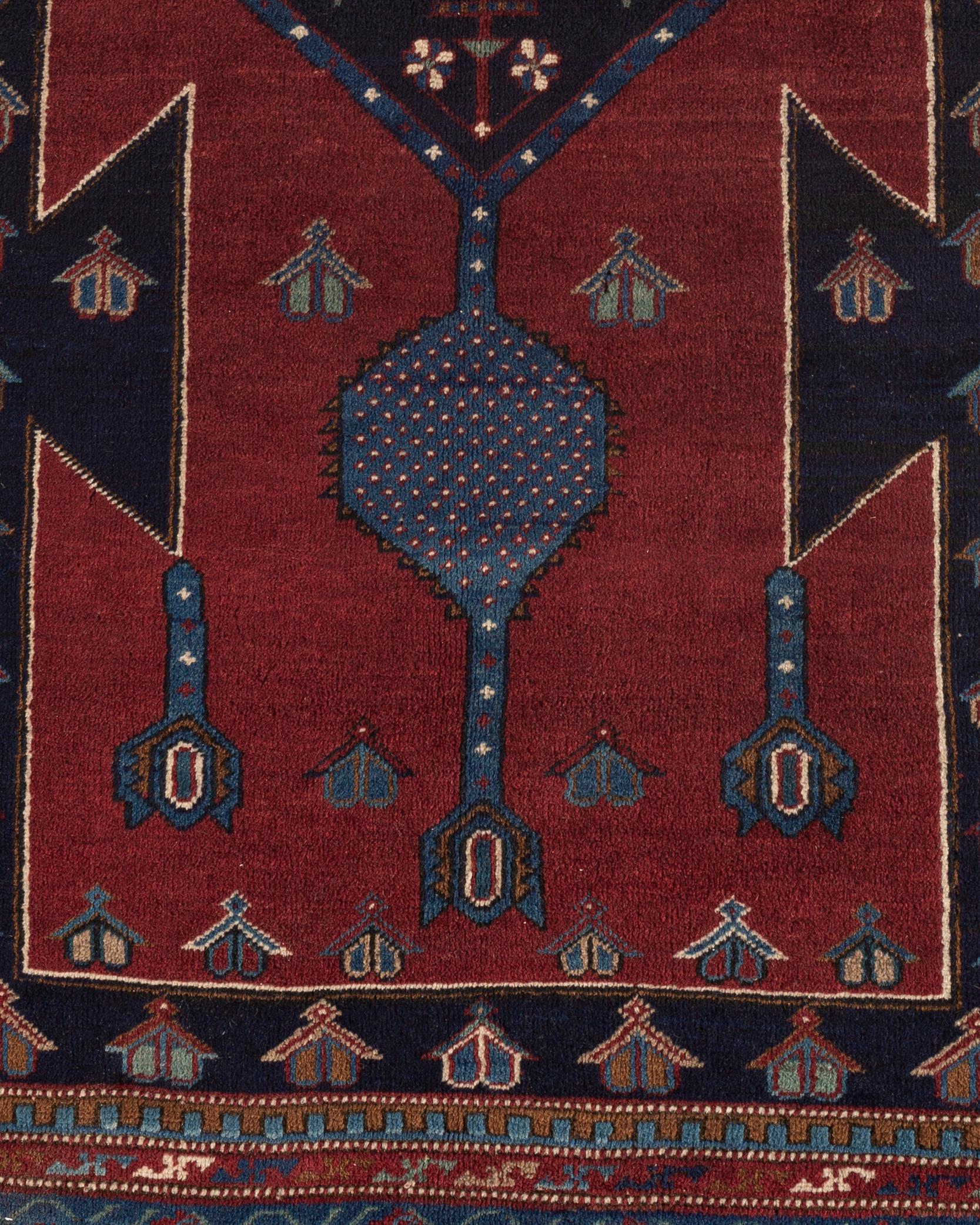 Antiker kaukasischer Kazak-Teppich, um 1900 im Zustand „Gut“ im Angebot in Secaucus, NJ