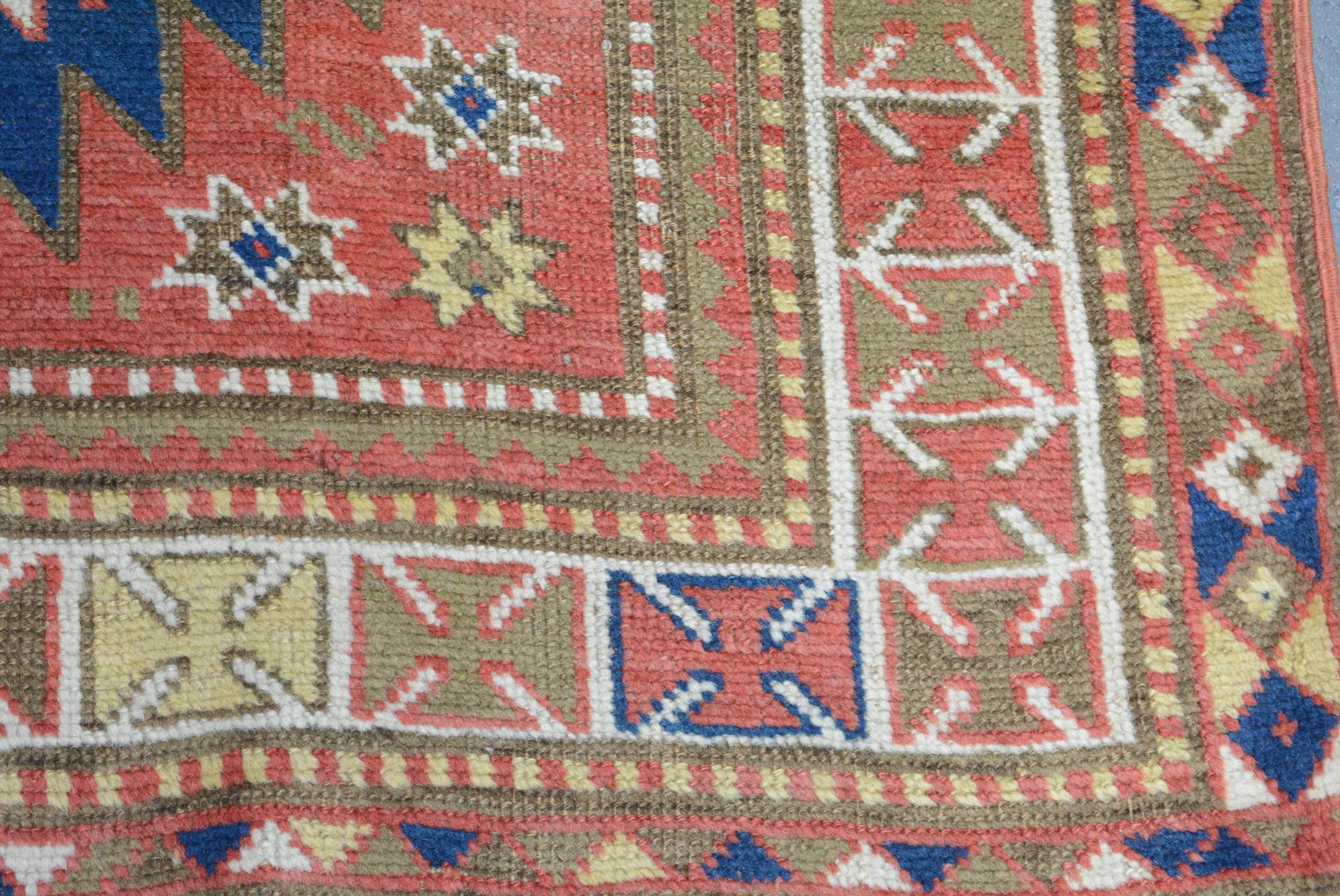 Antique Caucasian Kazak Rug In Good Condition For Sale In Closter, NJ