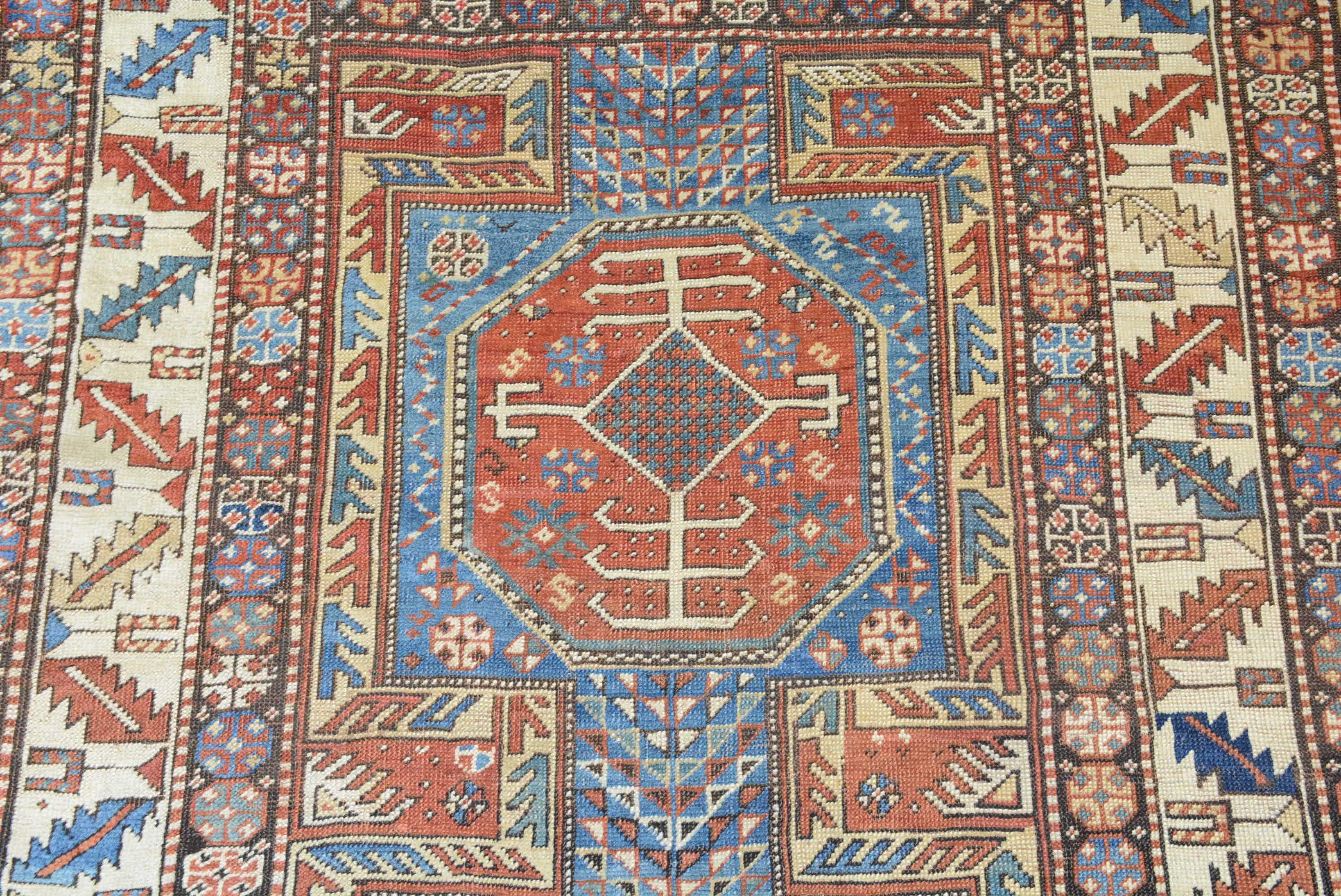Antiker kaukasischer Kazak-Teppich (Gewebt) im Angebot