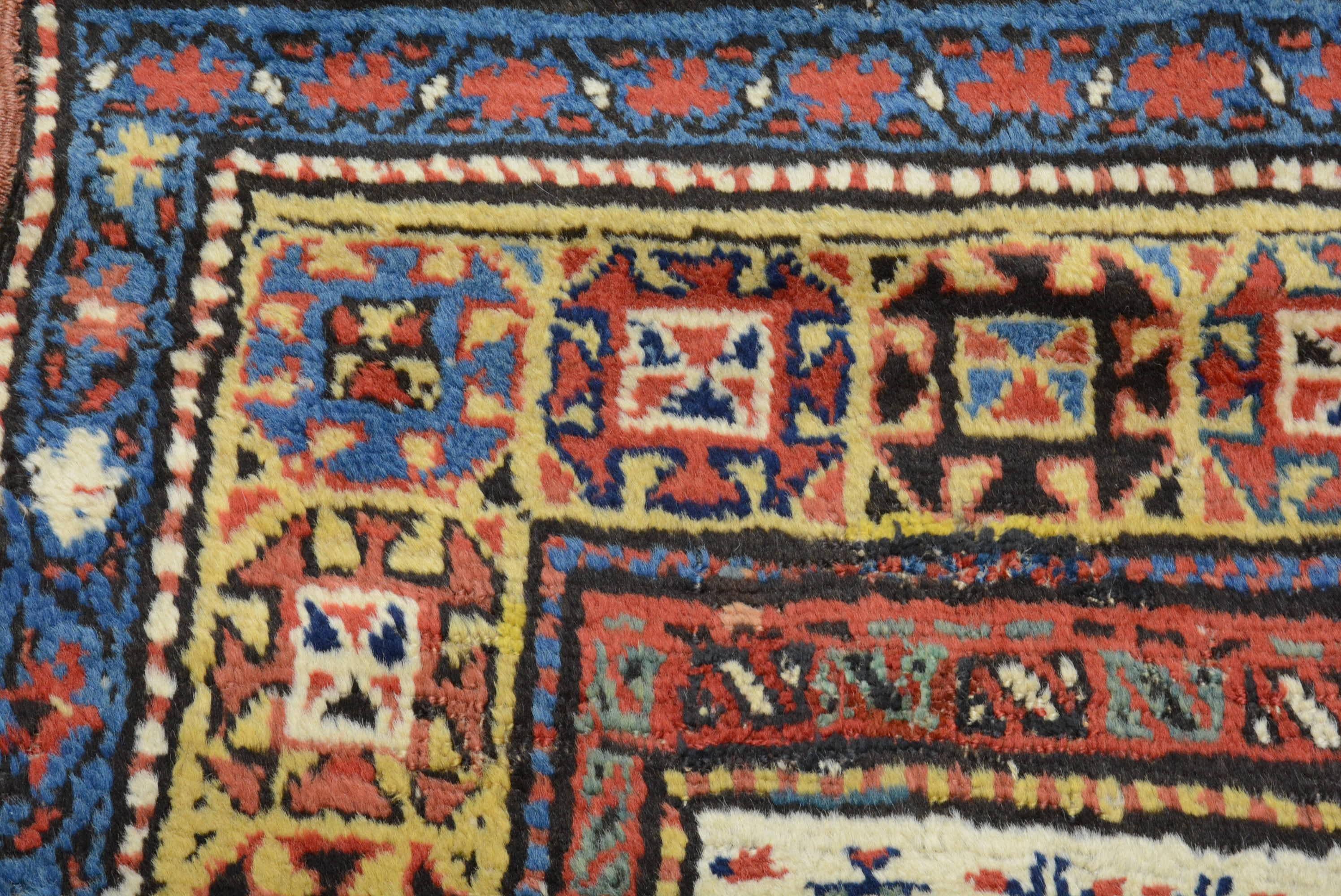 Ancien tapis caucasien Kazak Bon état - En vente à Closter, NJ