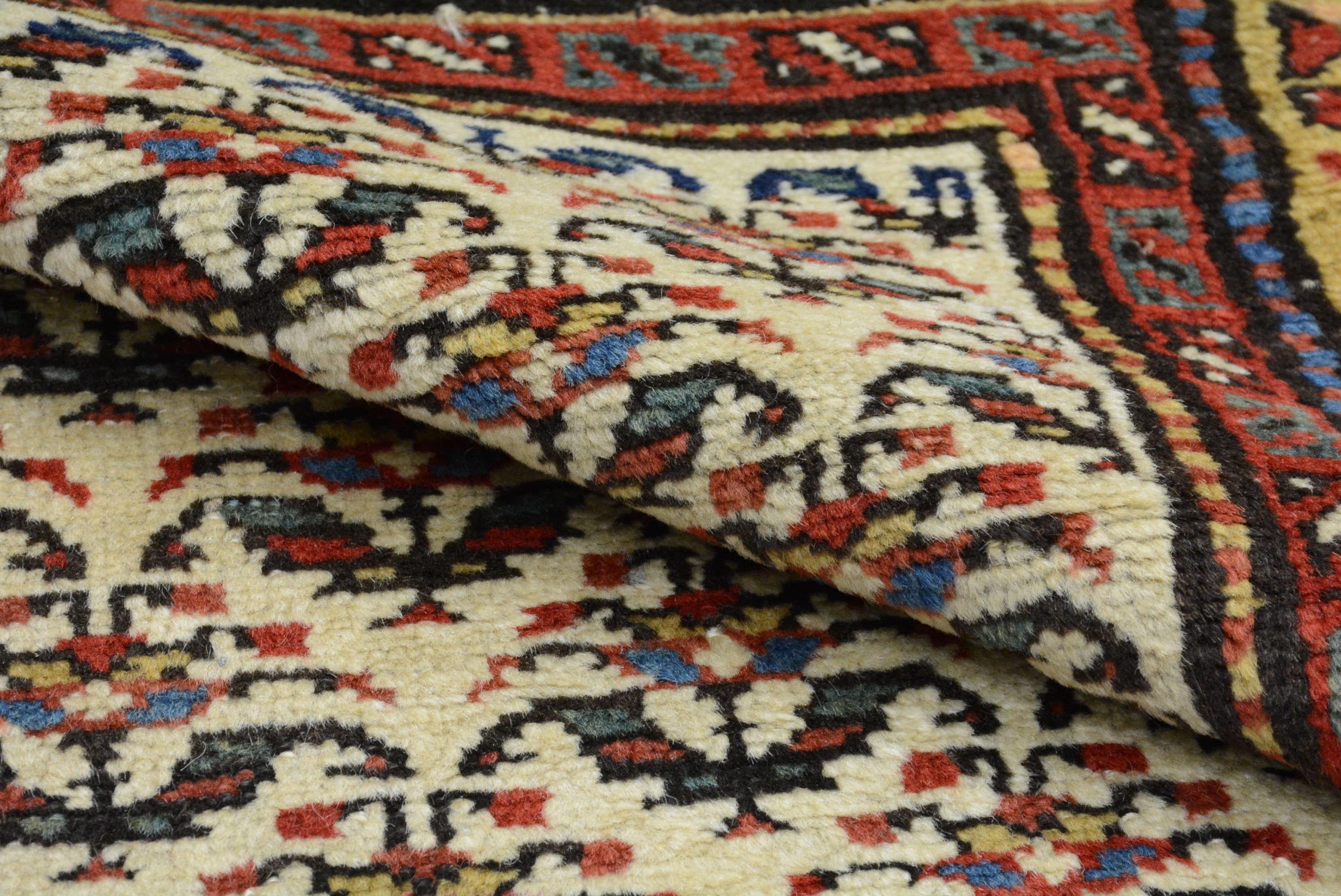 20ième siècle Ancien tapis caucasien Kazak en vente