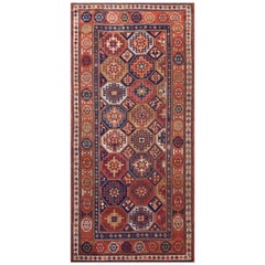 Kaukasischer Kasachischer Teppich des 19. Jahrhunderts ( 4' x 8'2" - 122 x 249)