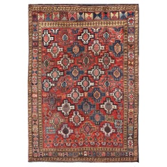 Antiker kaukasischer Kazak-Teppich mit Stammes- und Medaillon-Design