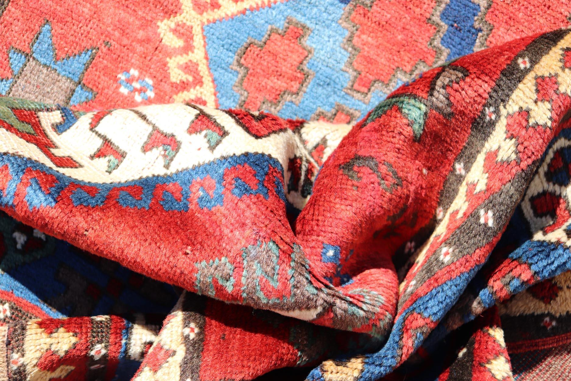 Antique Caucasian Kazak Rug with Four Bold Medallions on Red Field 5'2 x 9'1 For Sale 1