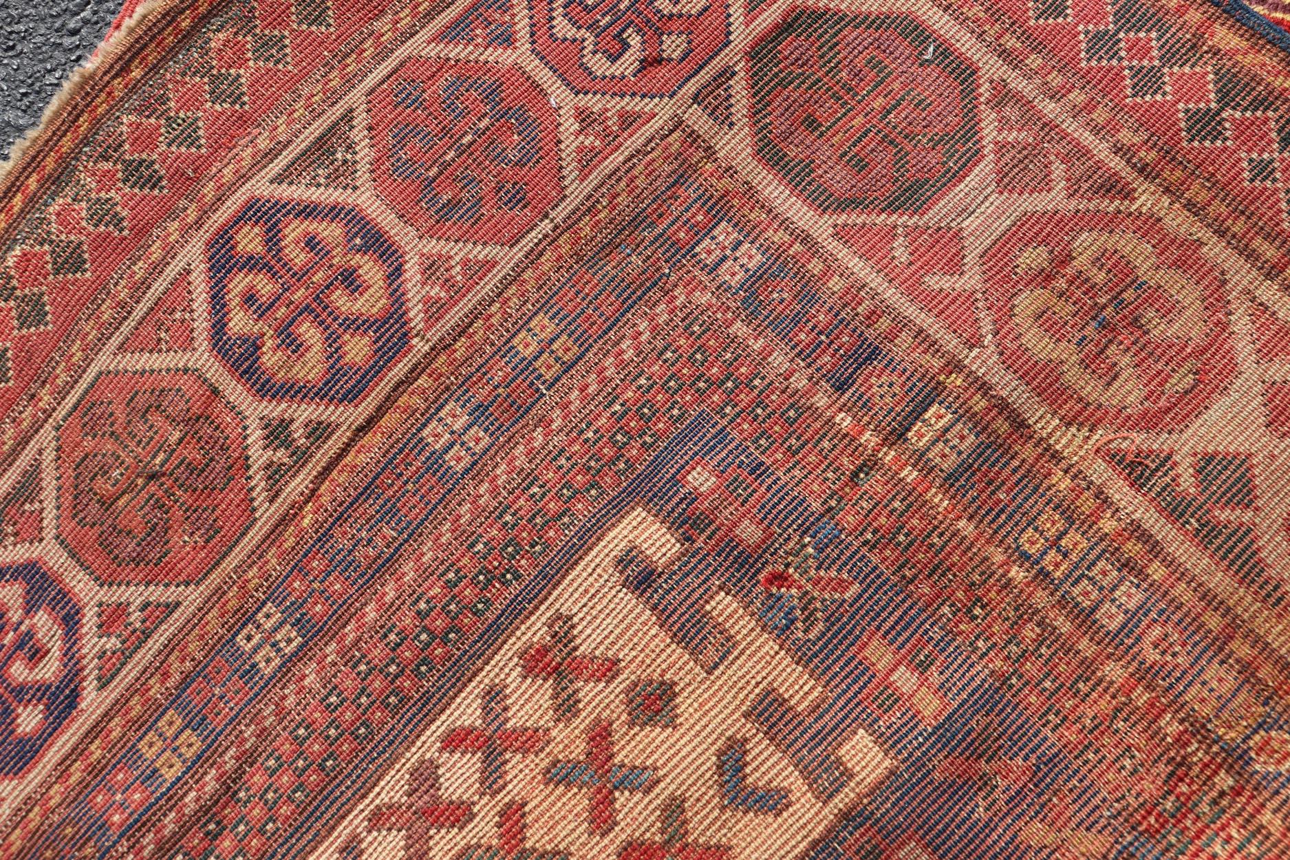 Antiker kaukasischer Kazak-Teppich mit geometrischen Medaillons 4'4