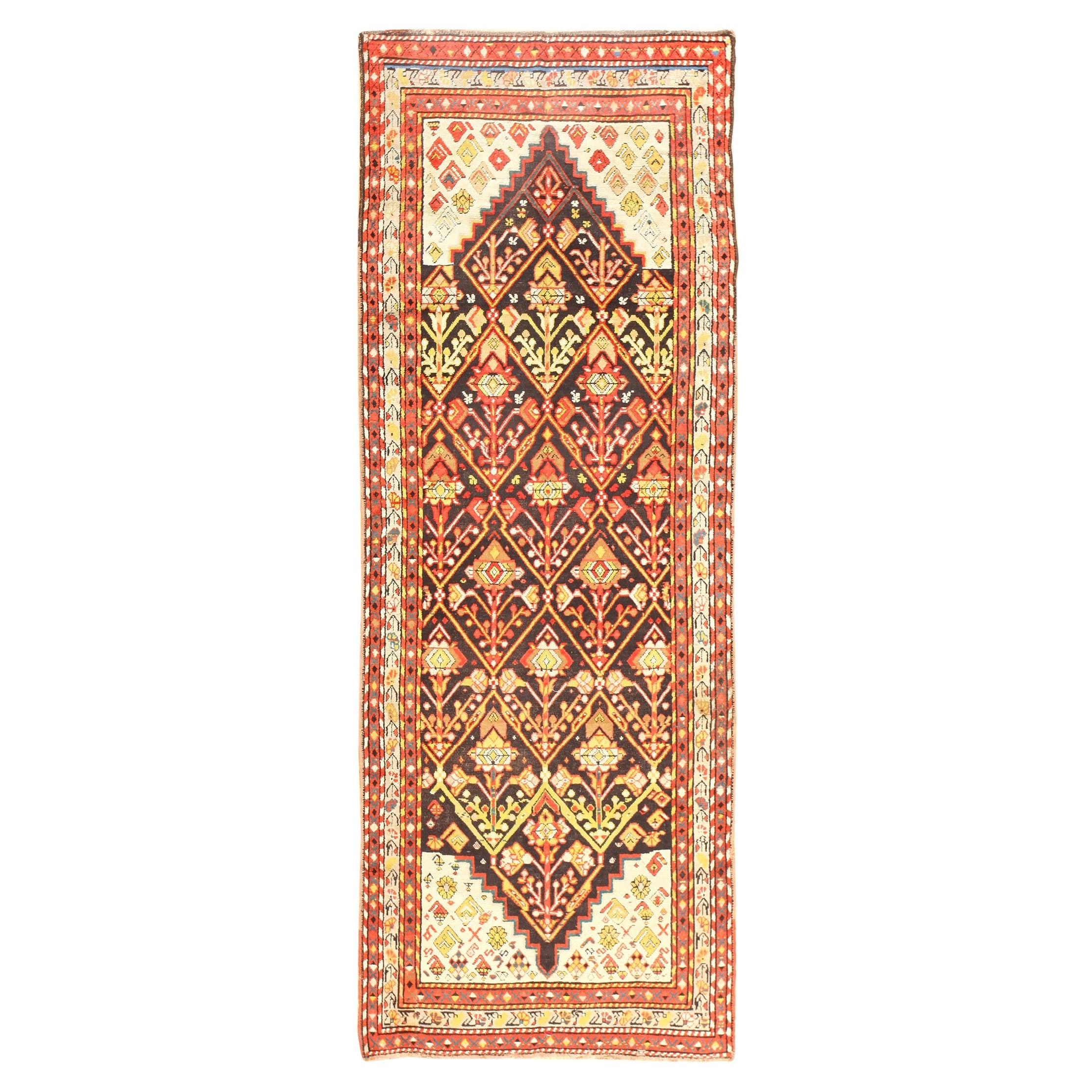 Antiker kaukasischer Kazak-Läufer aus Kaukasien. 3 ft 6 in x 9 ft 7 in im Angebot