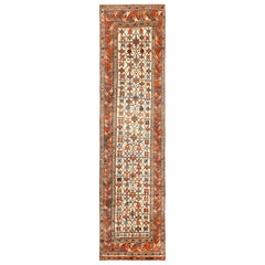 Tapis de couloir Kazak caucasien ancien. 3 pieds 5 pouces x 12 pieds 3 pouces