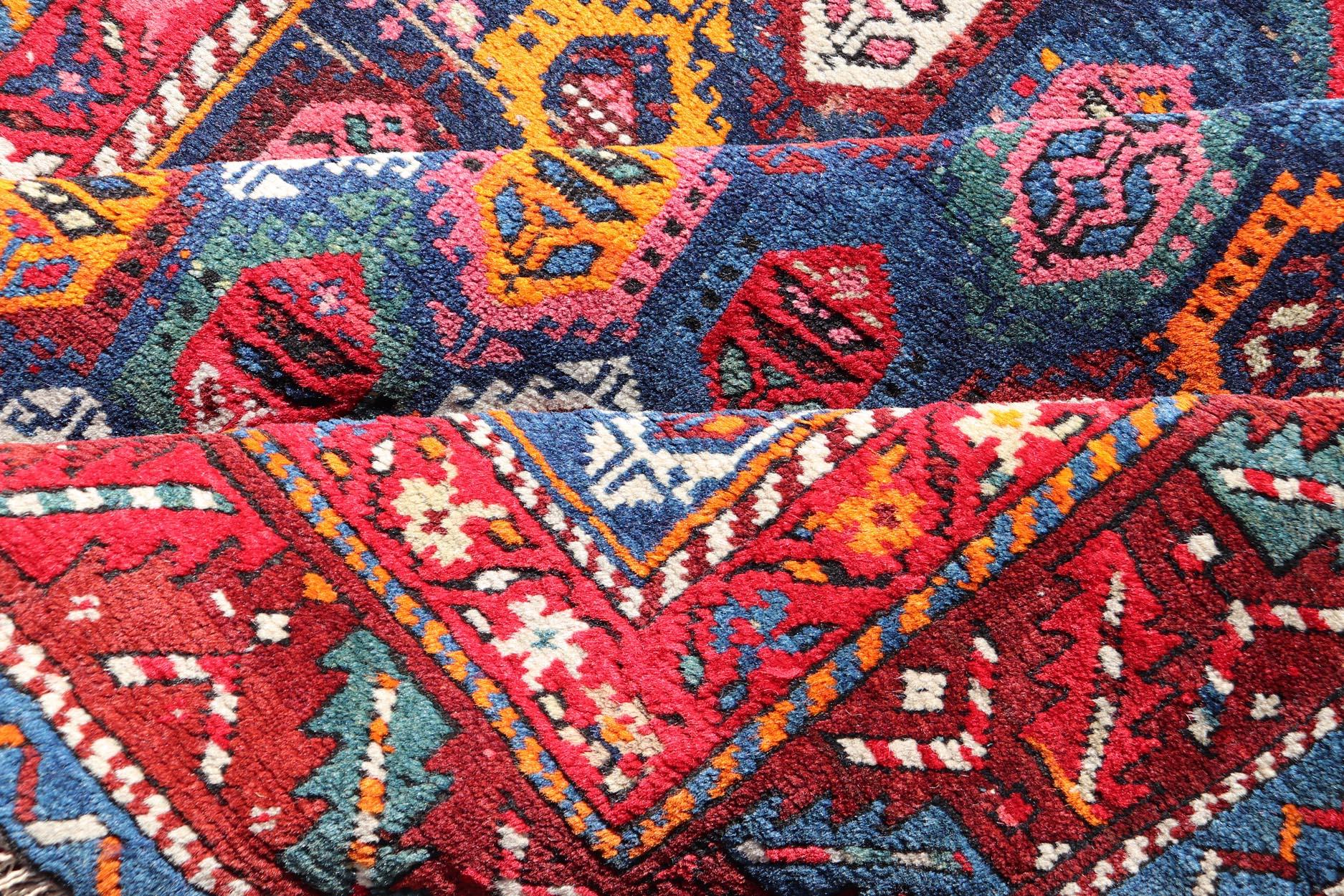 Laine Tapis de couloir caucasien ancien avec motifs géométriques complexes 4'0 x 9'0 en vente