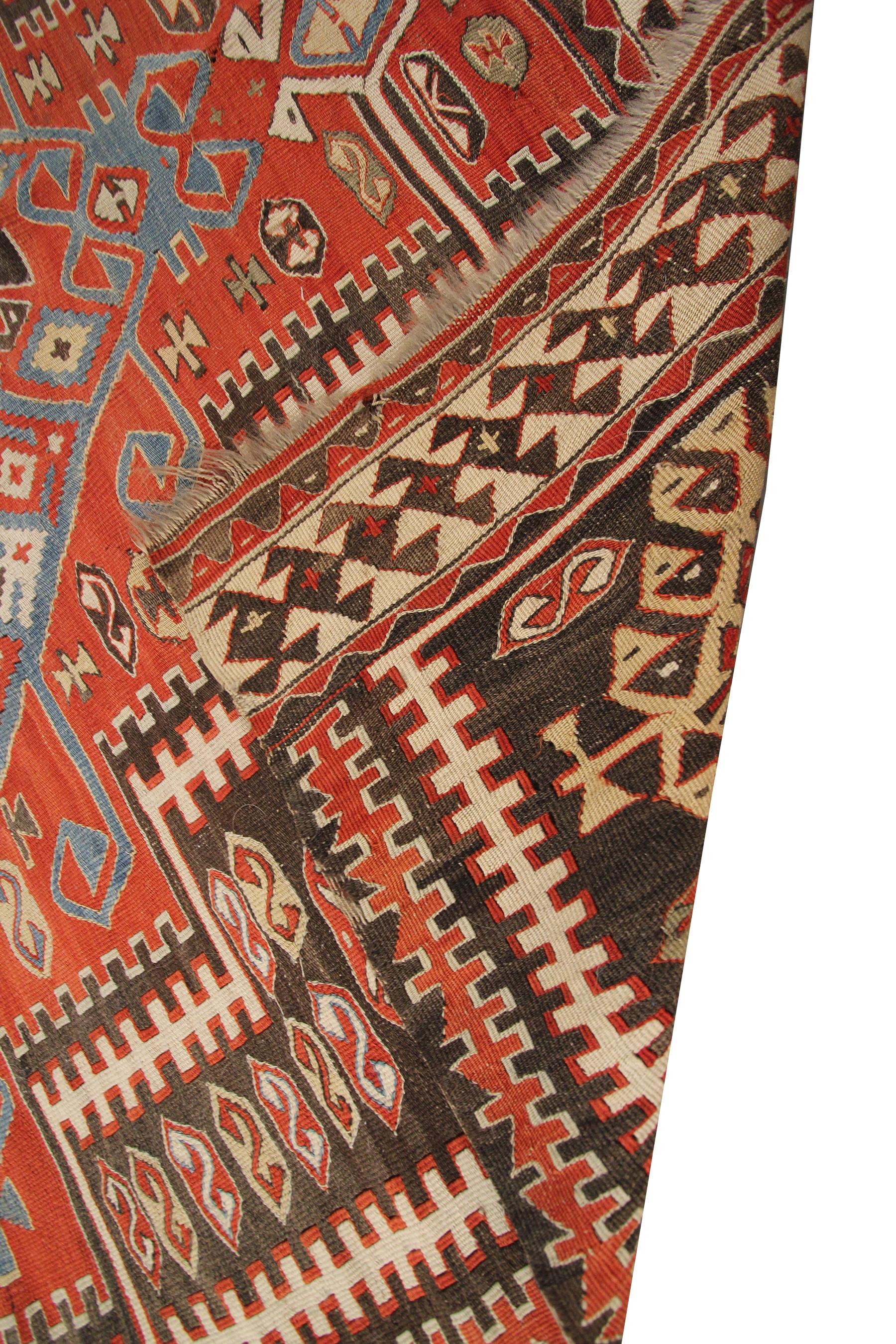 Antiker kaukasischer, flachgewebter, quadratischer Wandteppich aus Kelim, kaukasisch-kaukasisch 5