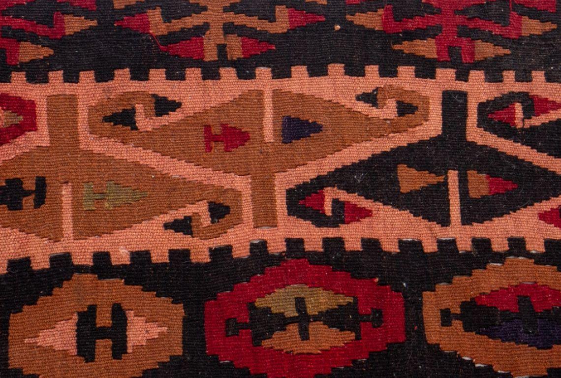 Antiker kaukasischer Kilim-Teppich 4,7' x 3' (Wolle) im Angebot