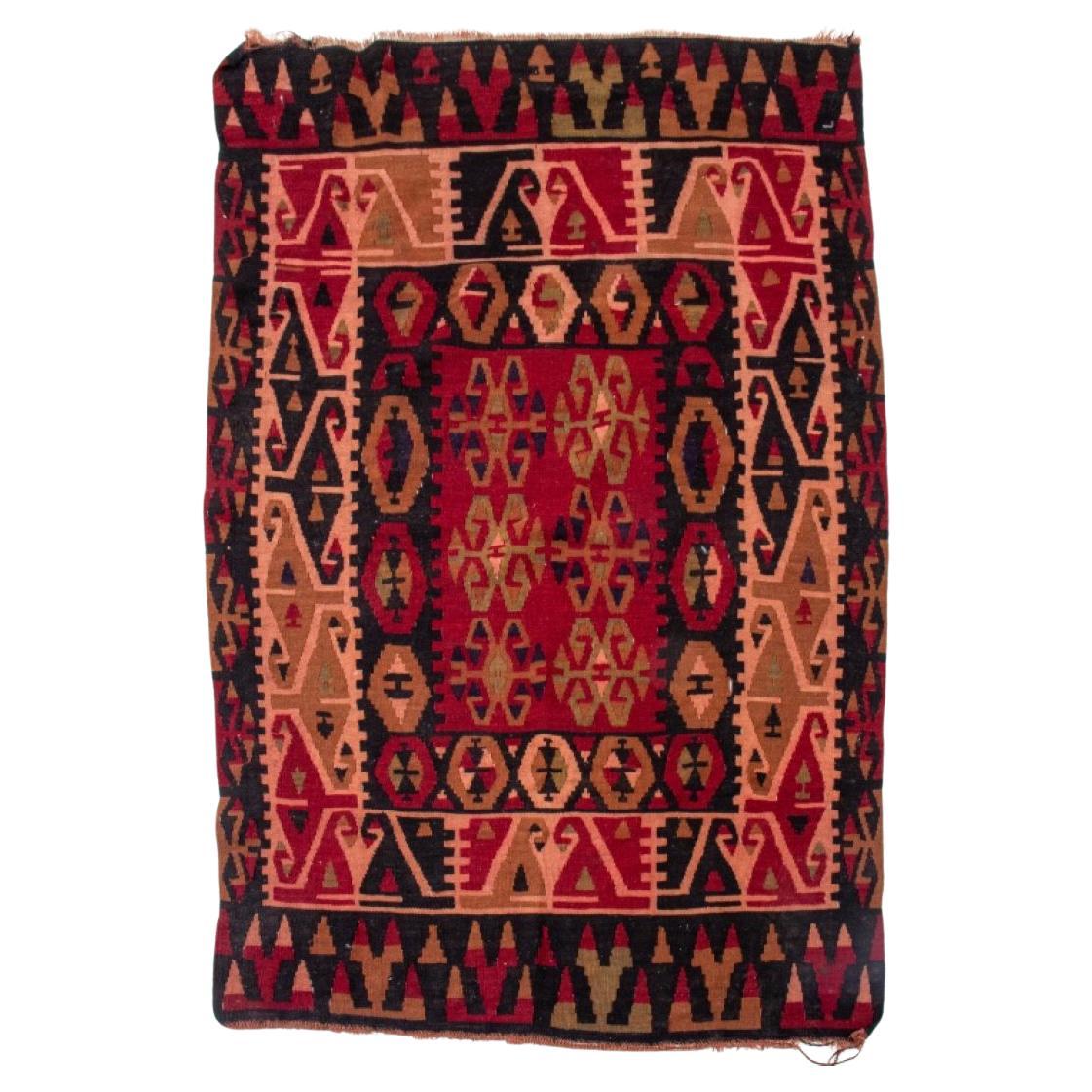 Antiker kaukasischer Kilim-Teppich 4,7' x 3' im Angebot