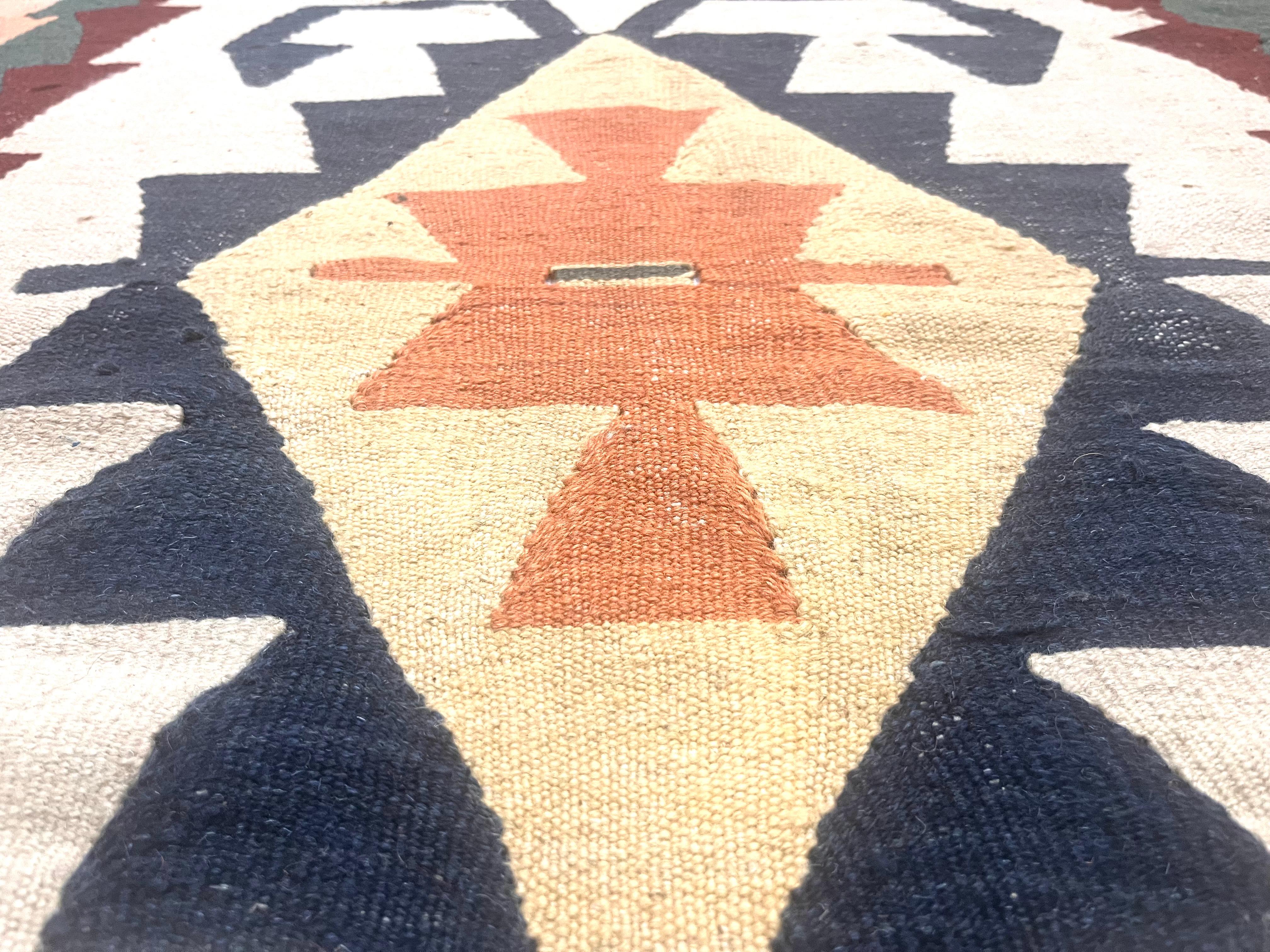 Rug & Kilim antique du Caucase 6'4 x 8'3 Bon état - En vente à New York, NY