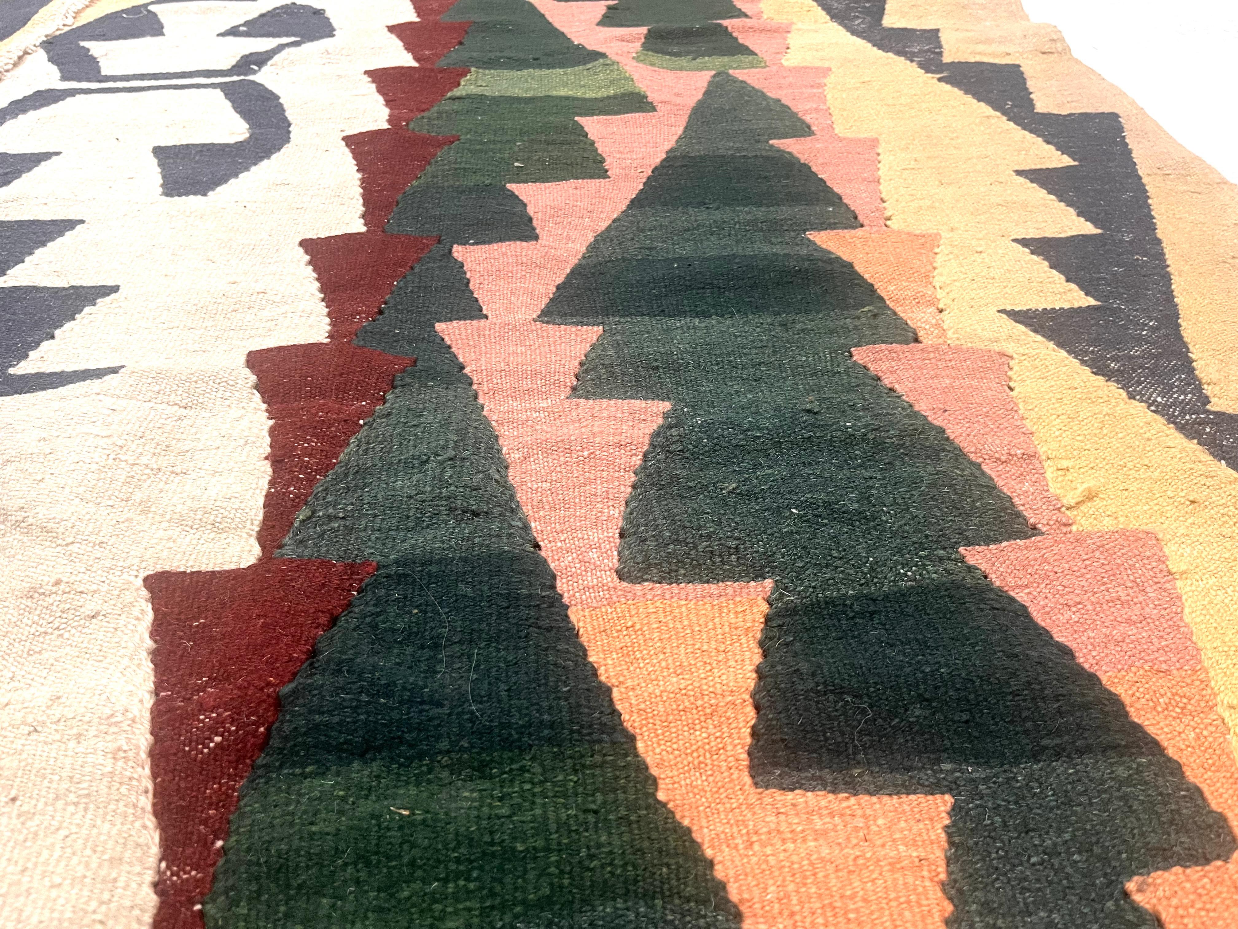 20ième siècle Rug & Kilim antique du Caucase 6'4 x 8'3 en vente