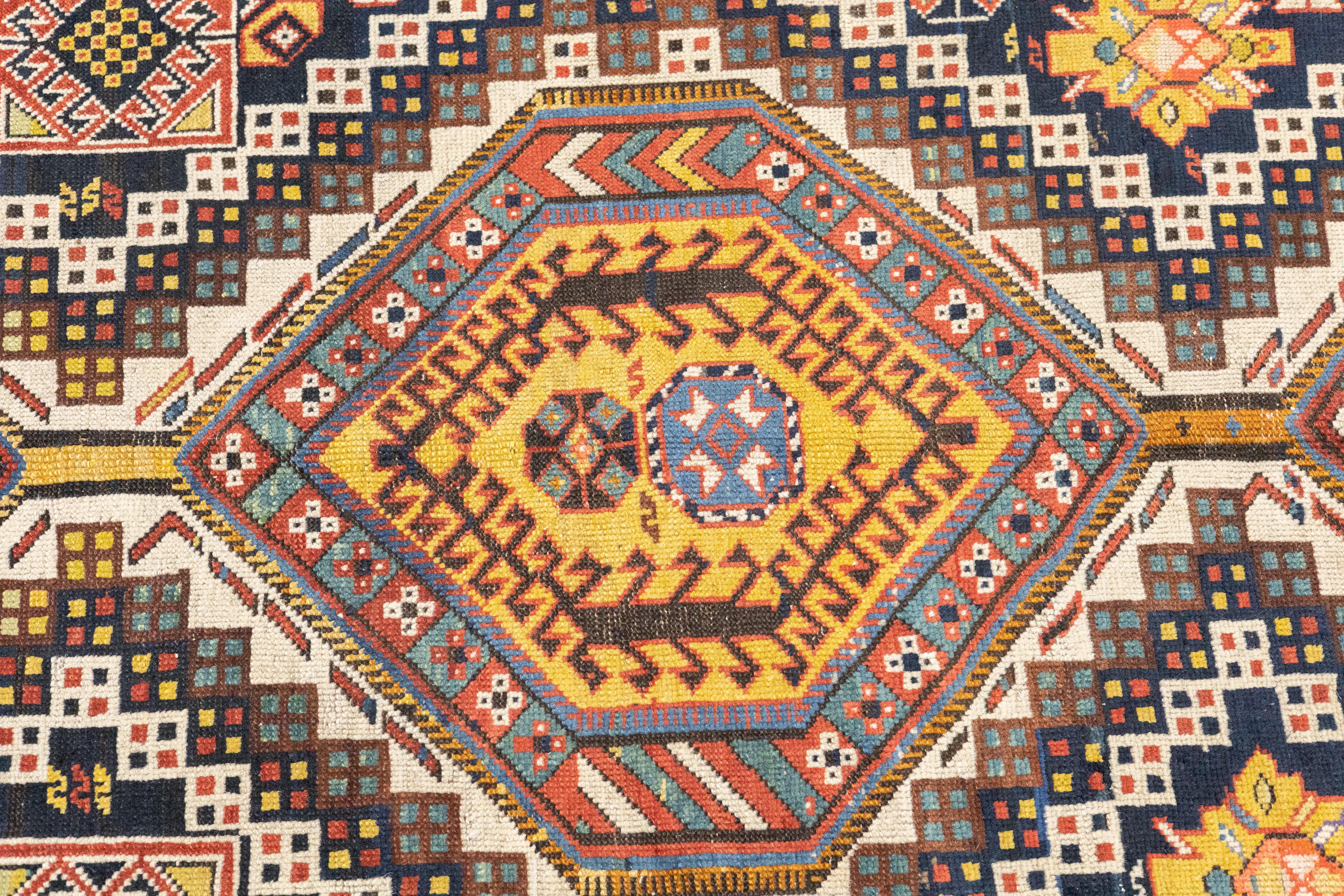 Tapis Kuba caucasien ancien 4'9'' x 10'0