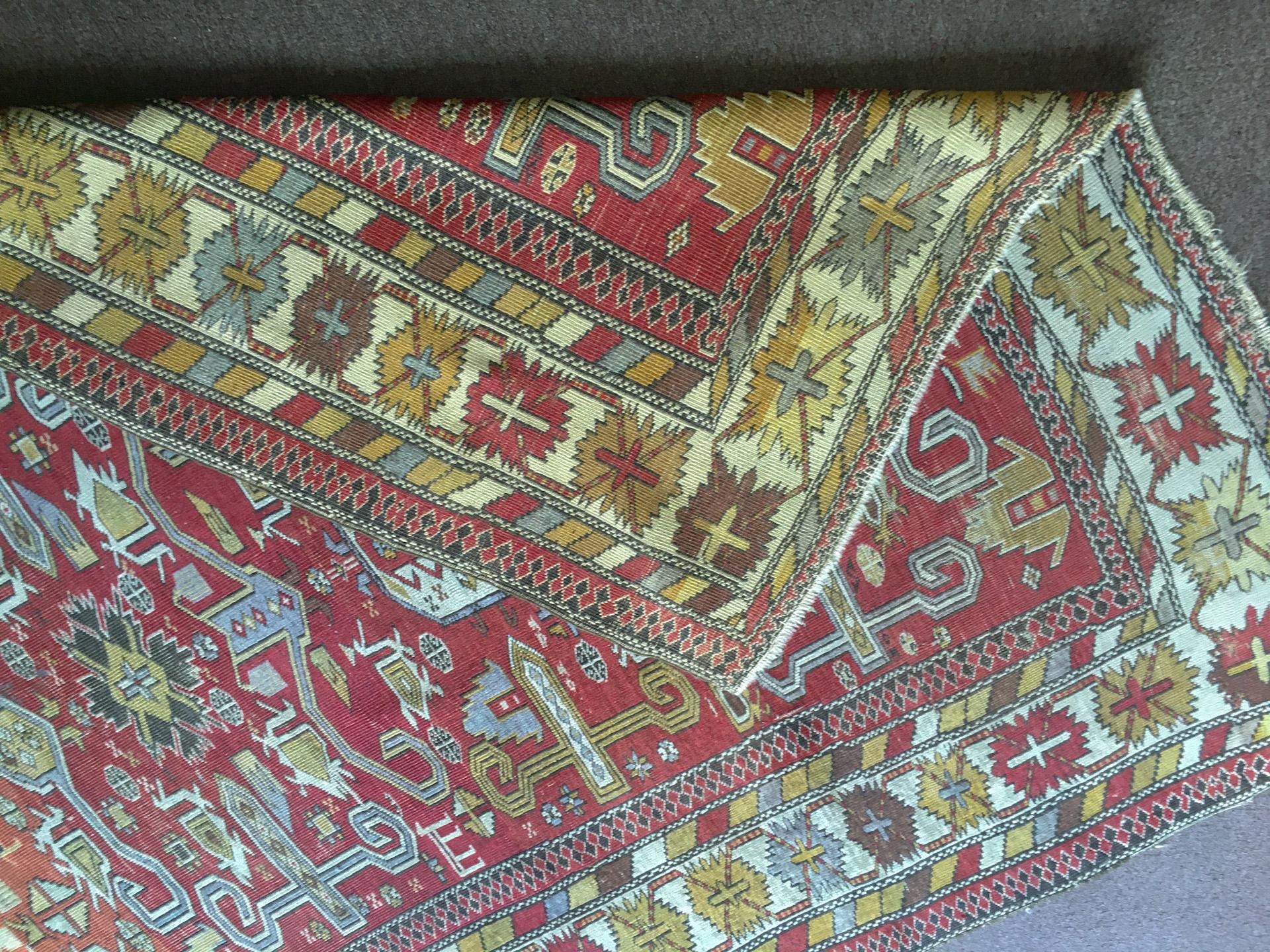 Antiker kaukasischer Kuba-Teppich um 1900 (Frühes 20. Jahrhundert) im Angebot