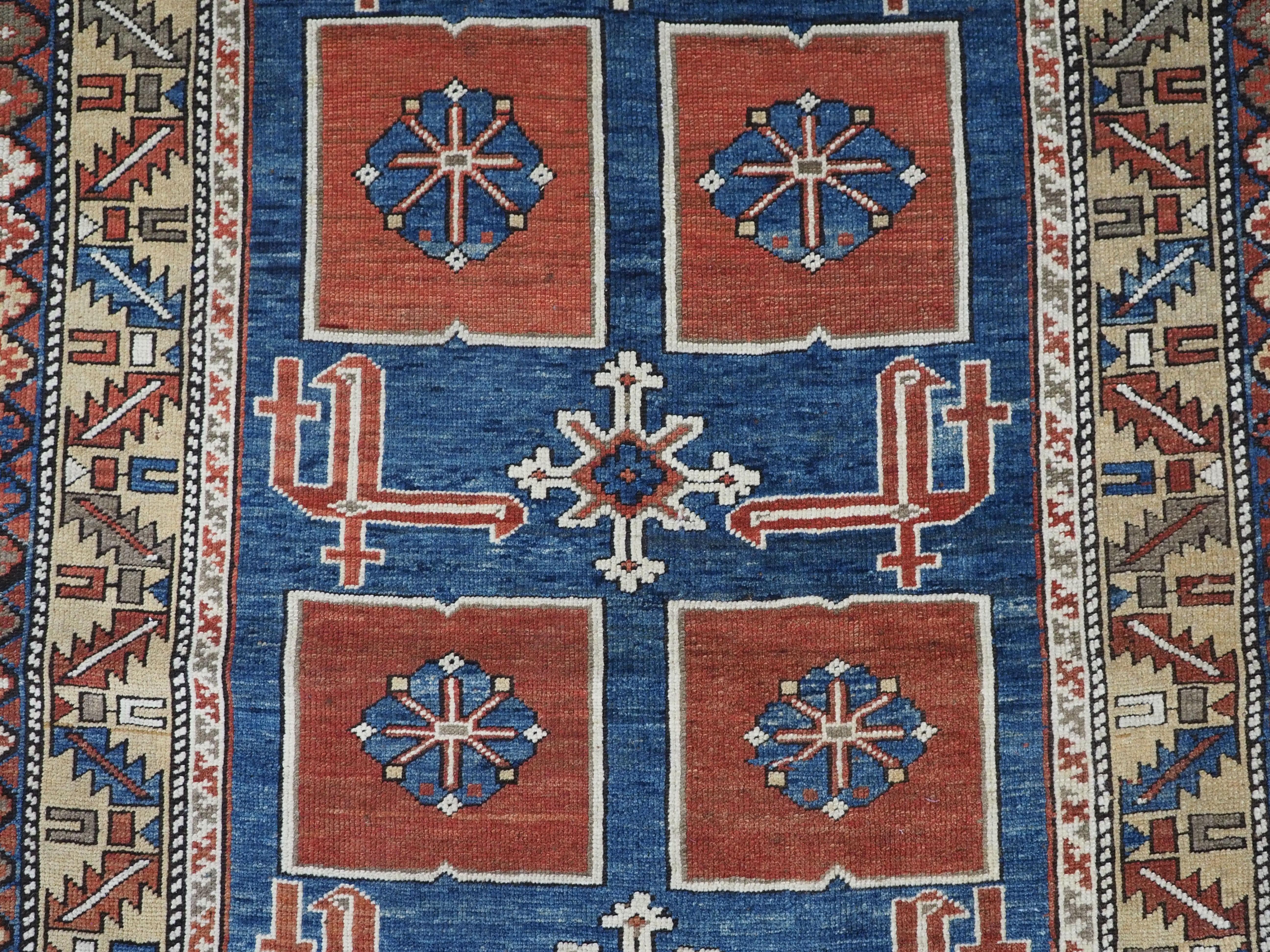Antiker kaukasischer Kuba-Teppich aus dem Dorf Karagashli, um 1880. im Angebot 2