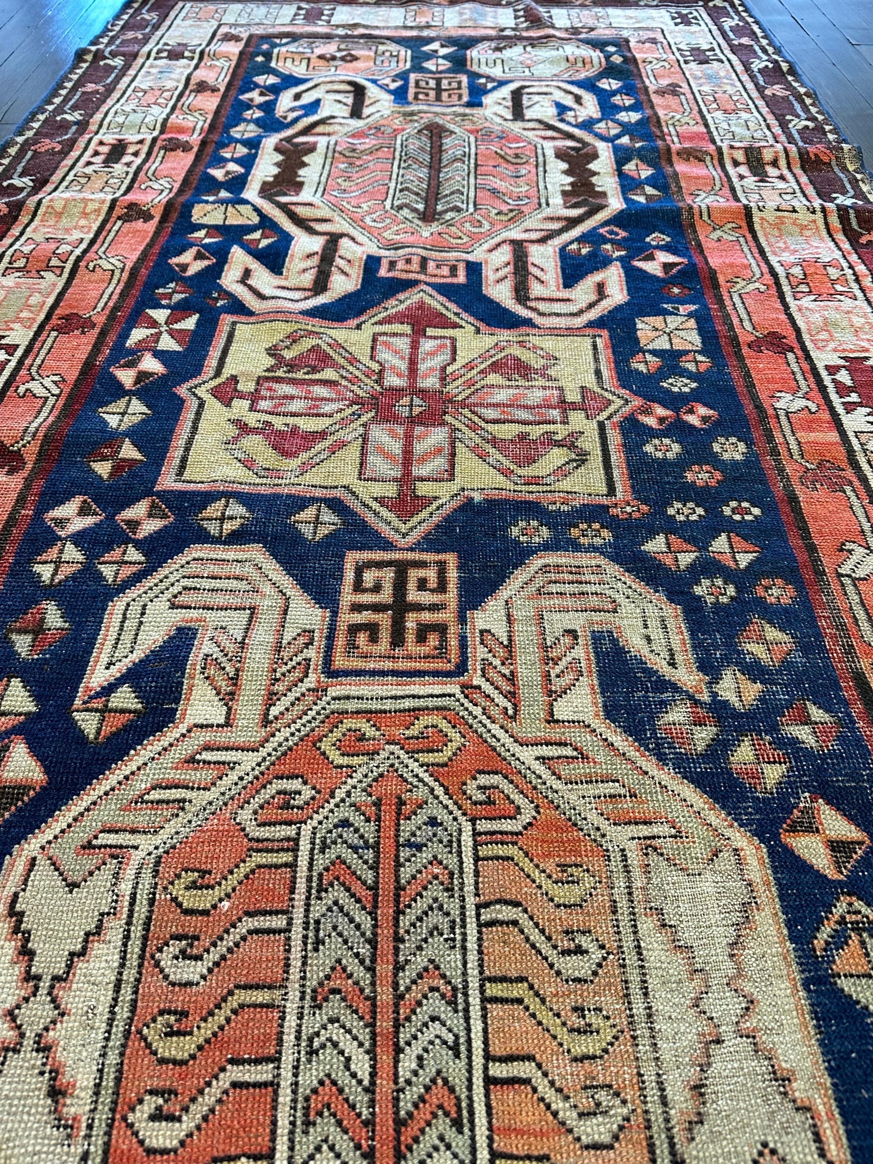 Antike kaukasische Lankoran Teppich Läufer circa 1920 3'8x8' (Kasachisch) im Angebot