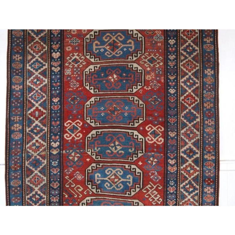 Antique Caucasian Moghan Kazak Rug with Octagon Design In Excellent Condition For Sale In Moreton-In-Marsh, GB