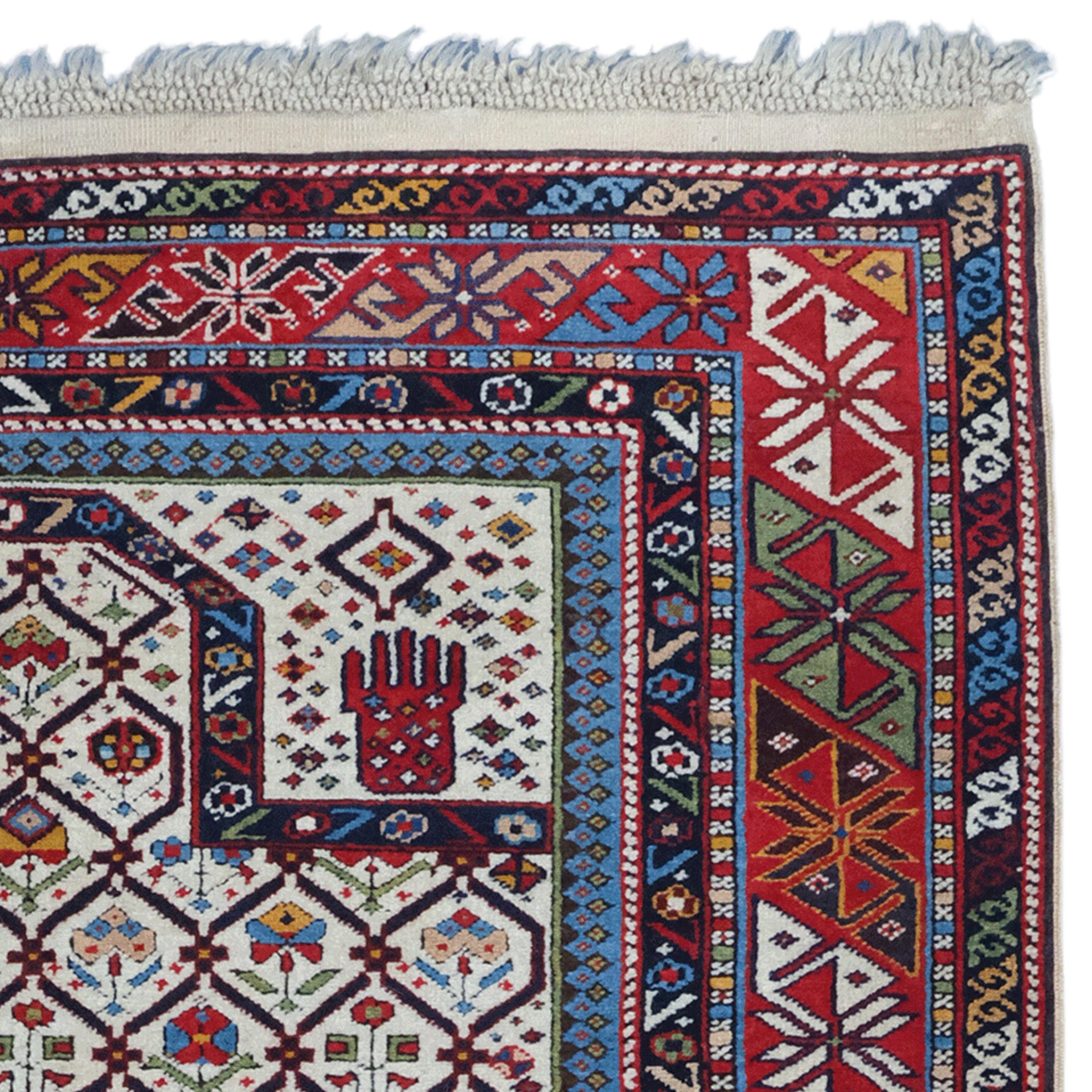 Tapis Shirvan caucasien ancien de prière Bon état - En vente à Sultanahmet, 34