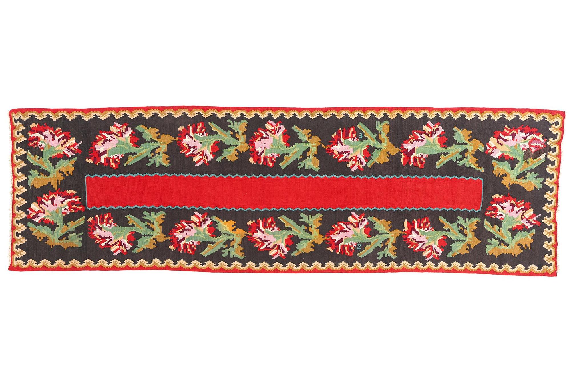 Antiker kaukasischer Rose Karabagh Karabakh Teppich aus Karabakh mit traditionellem Stil im Angebot 3