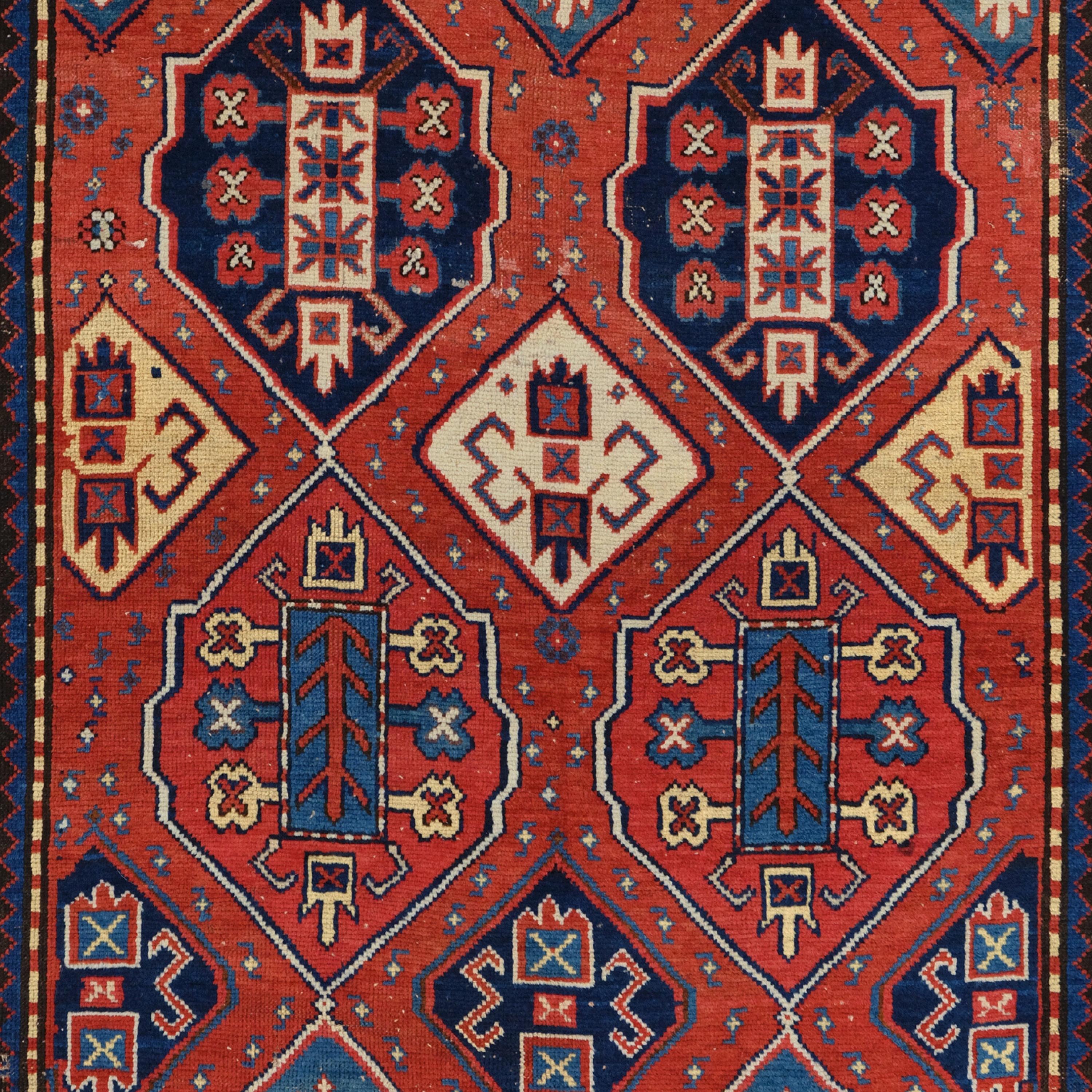 Antique Caucasian Rug - 19th Century Antique Caucasian Rug, Antique Rug In Good Condition For Sale In Sultanahmet, 34