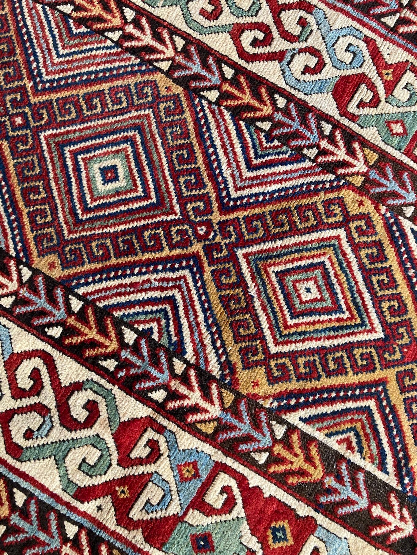 Tapis caucasien ancien de 2,58 m x 1,25 m en vente 5