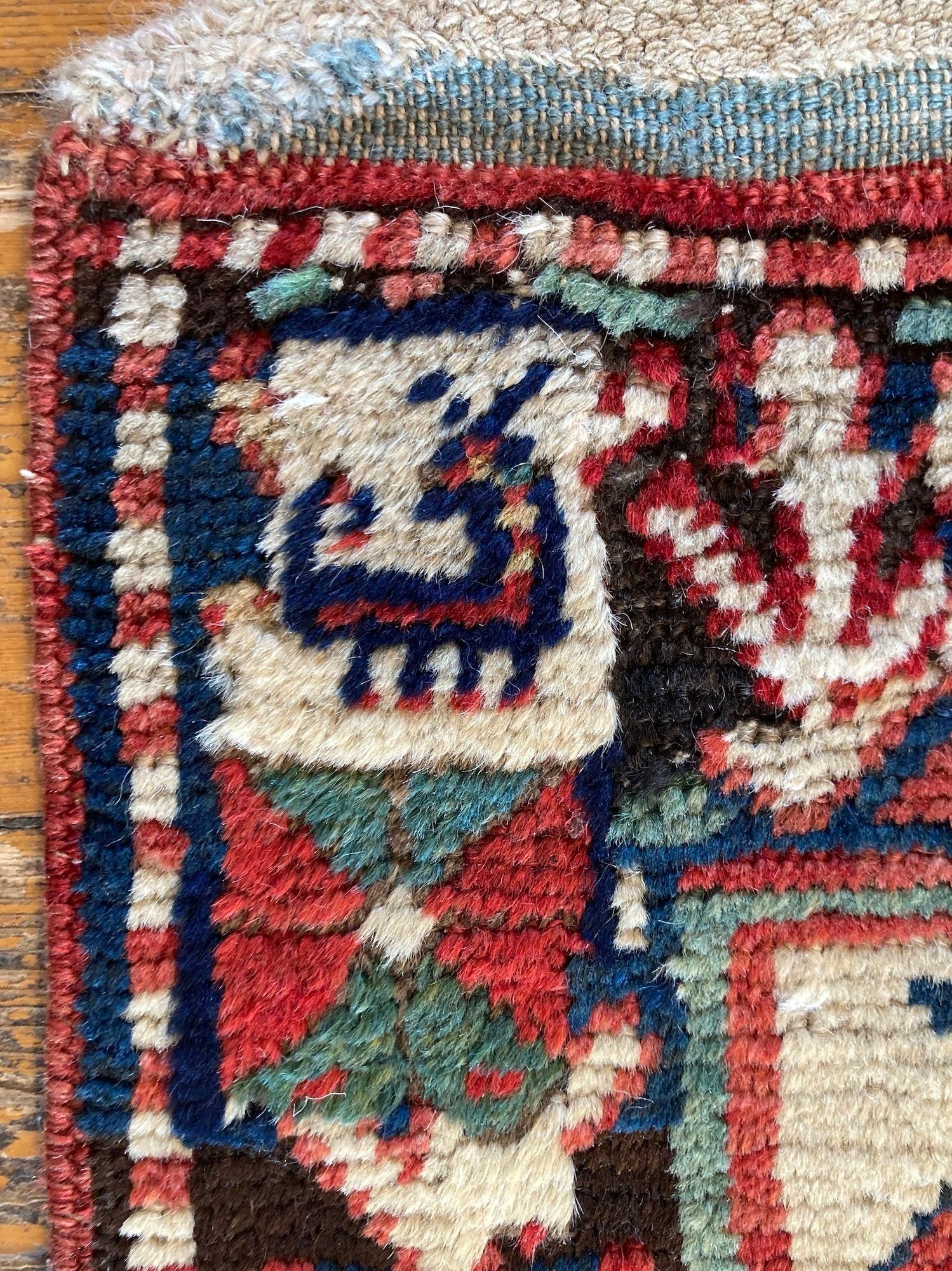 Tapis caucasien ancien de 2,58 m x 1,25 m en vente 14