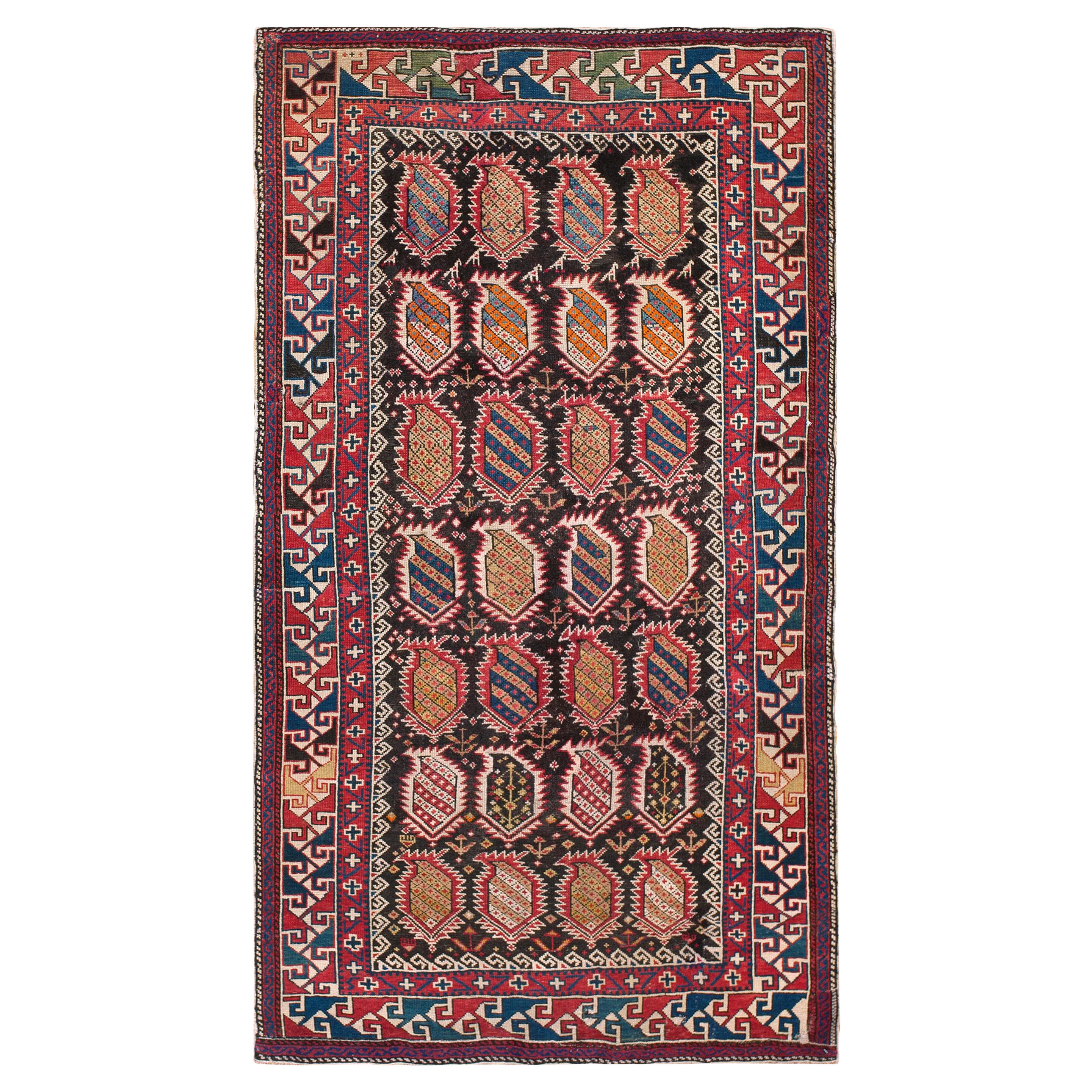 Antiker kaukasischer Teppich 3' 8'' x 6' 3''
