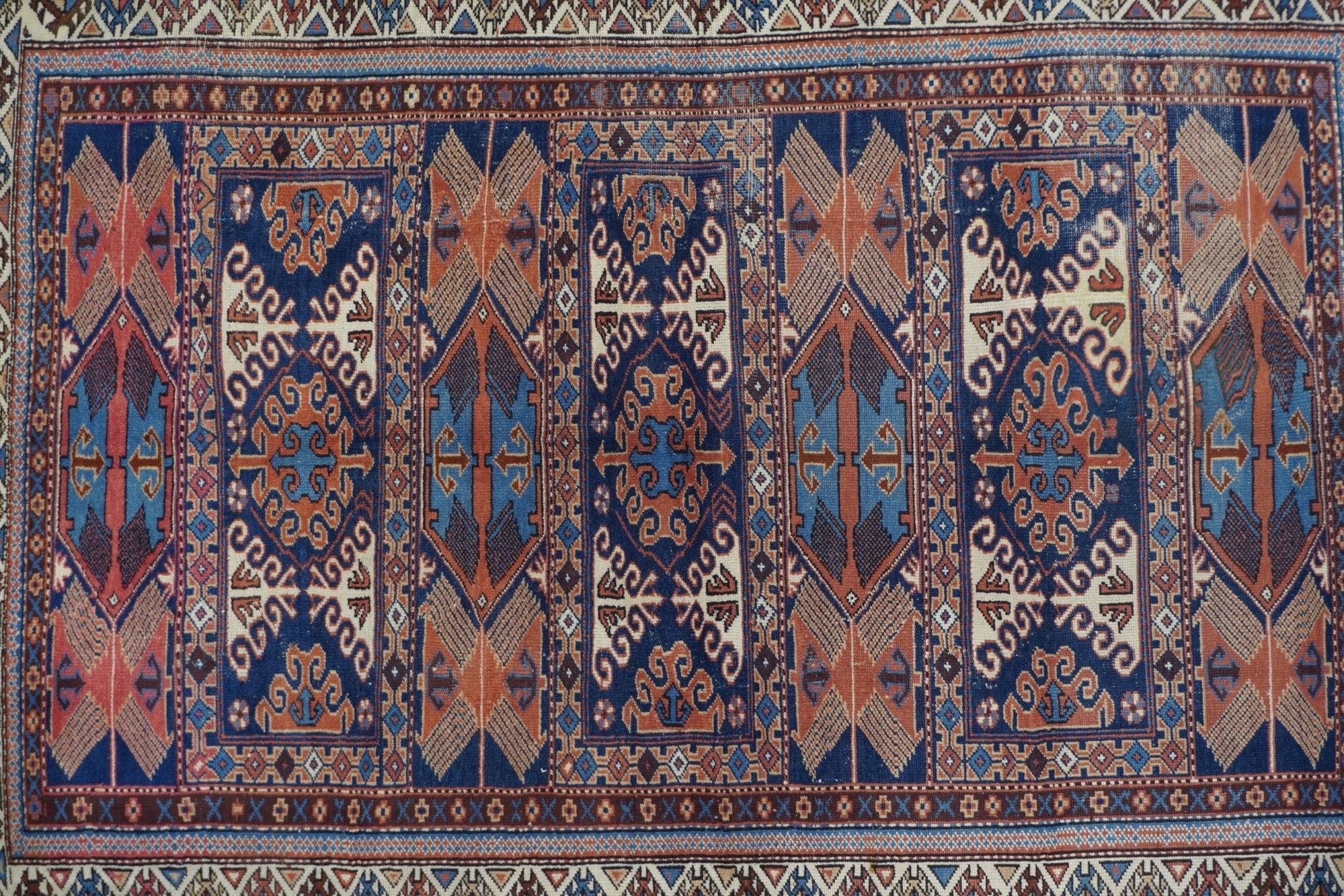 Antique Caucasian Rug 5'5'' x 7'5'' In Good Condition For Sale In New York, NY