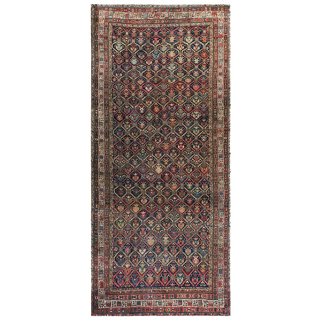 Tapis caucasien du Karabagh de la fin du 19ème siècle ( 5'9" x 14' - 175 x 427 )