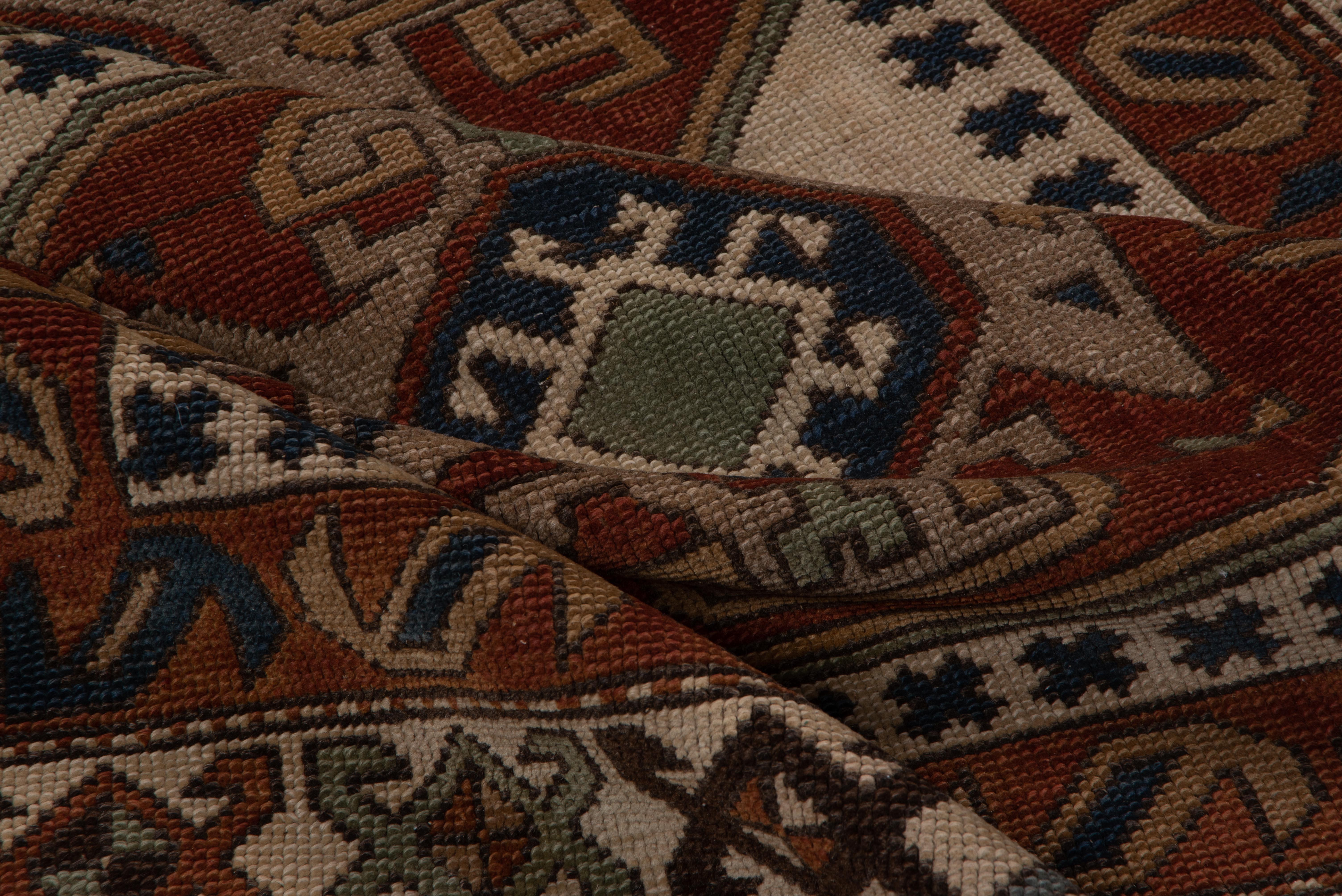 Antiker kaukasischer Teppich, ca. 1920er Jahre im Zustand „Gut“ in New York, NY