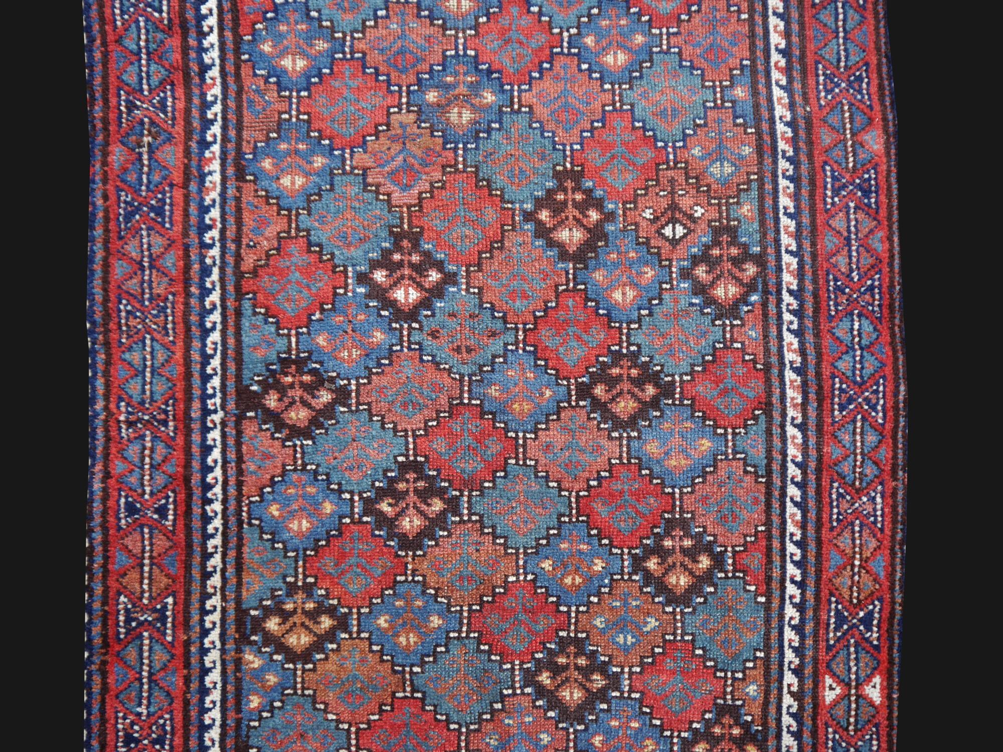 Antiker kaukasischer Teppich (Aserbaidschanisch) im Angebot