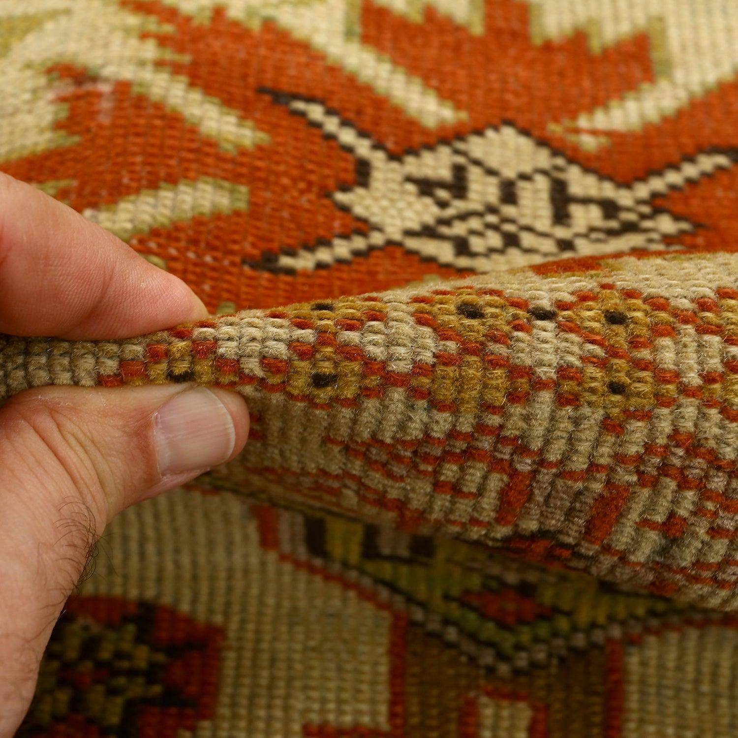 Tapis Caucaisia antique en laine 6'x4'

Détails clés :
Pile:Laine
Fondation : Laine
Origine : Caucase
Design/One : Pripedial
Âge approximatif : 100 ans
Qualité (KPI) : 250
Condit : Bon
Dimension : 6'x4'
Numéro d'inventaire : 3545
