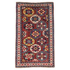 Tapis du Caucase antique - Moyen du 19e siècle Tapis du Caucase Groupe d'aigle